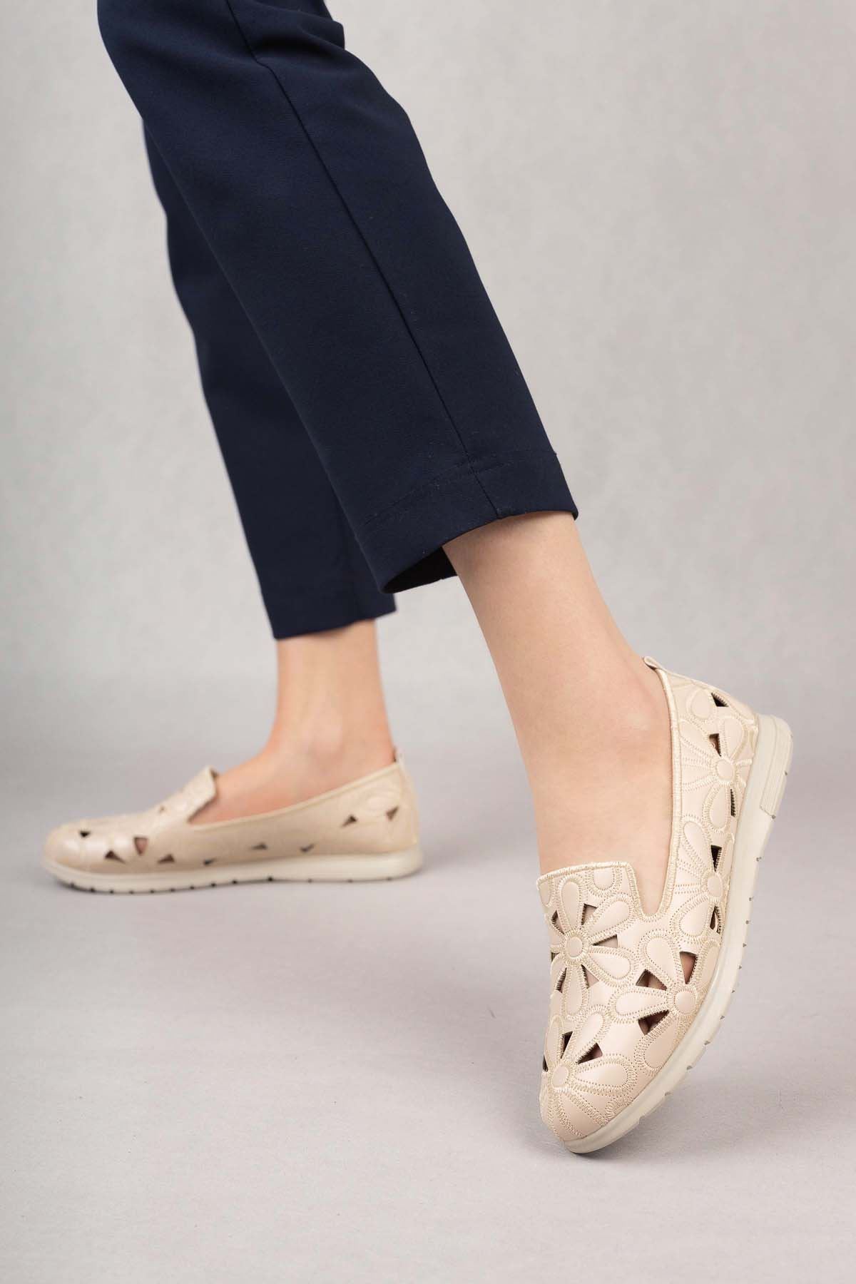 Freemax Kadın Babet Günlük Suni Deri Hafif Rahat Yazlık Ayakkabı Abb 210 Bej