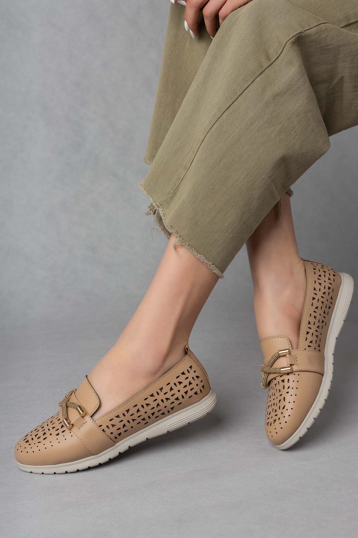 Freemax Kadın Babet Günlük Suni Deri Hafif Rahat Casual Ayakkabı Abb.201 Ten