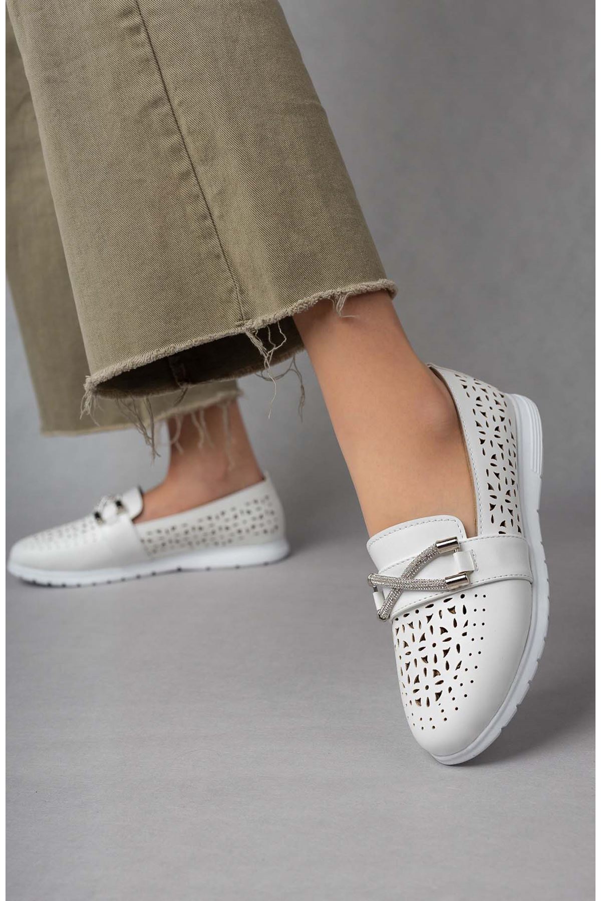 Freemax Kadın Babet Günlük Suni Deri Hafif Rahat Casual Ayakkabı Abb.201 Beyaz