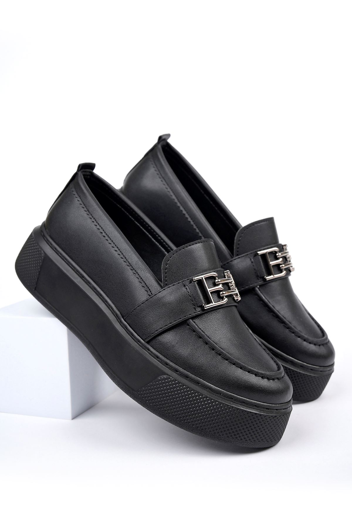 Freemax Kadın Yüksek Poli Taban Metal Toka Günlük Oxford Ayakkabı Abb.533 Siyah