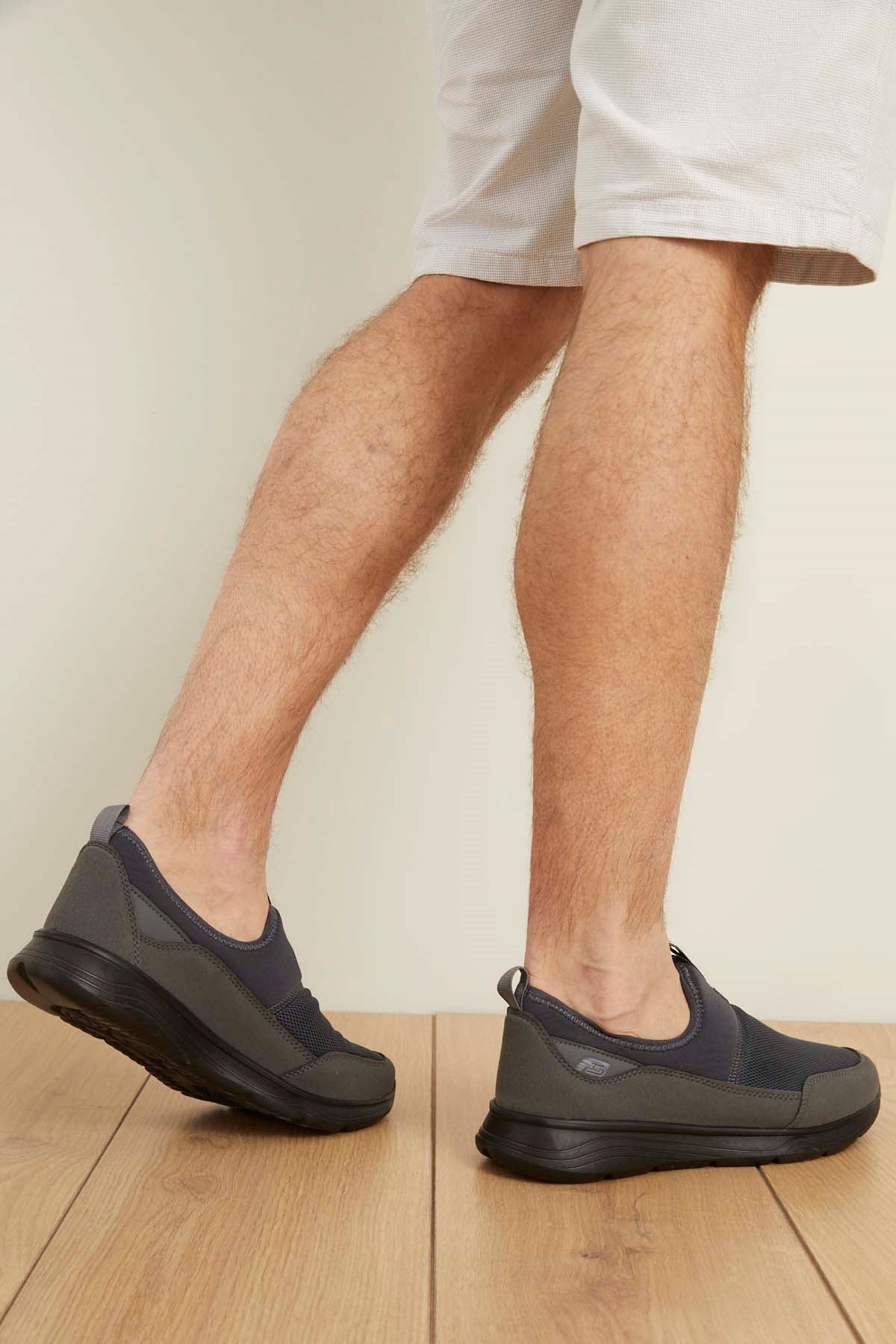 Freemax Unisex  Hafif Esnek Rahat Spor Sneaker Ayakkabı 1612 Füme Siyah