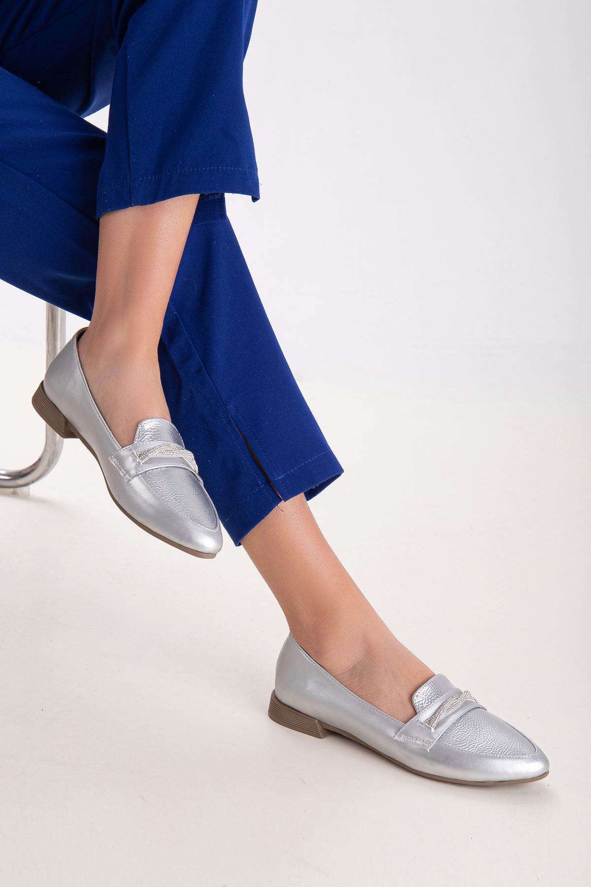 Freemax Kadın Yazlık Rahat Hafif Babet Ayakkabı B04 Gümüş