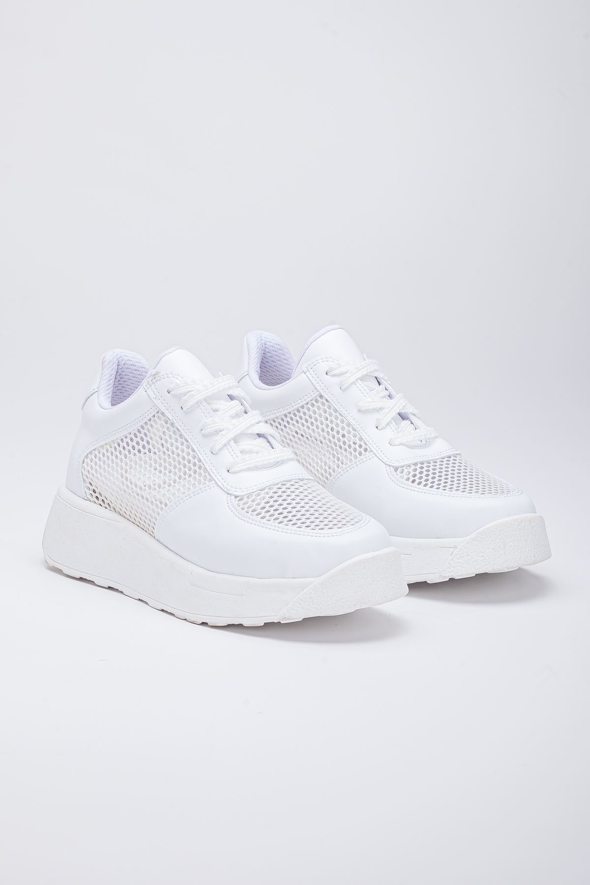 Freemax Kadın  Yazlık Fileli Spor Sneaker Yürüyüş Hafif Rahat Ayakkabı H30 Beyaz