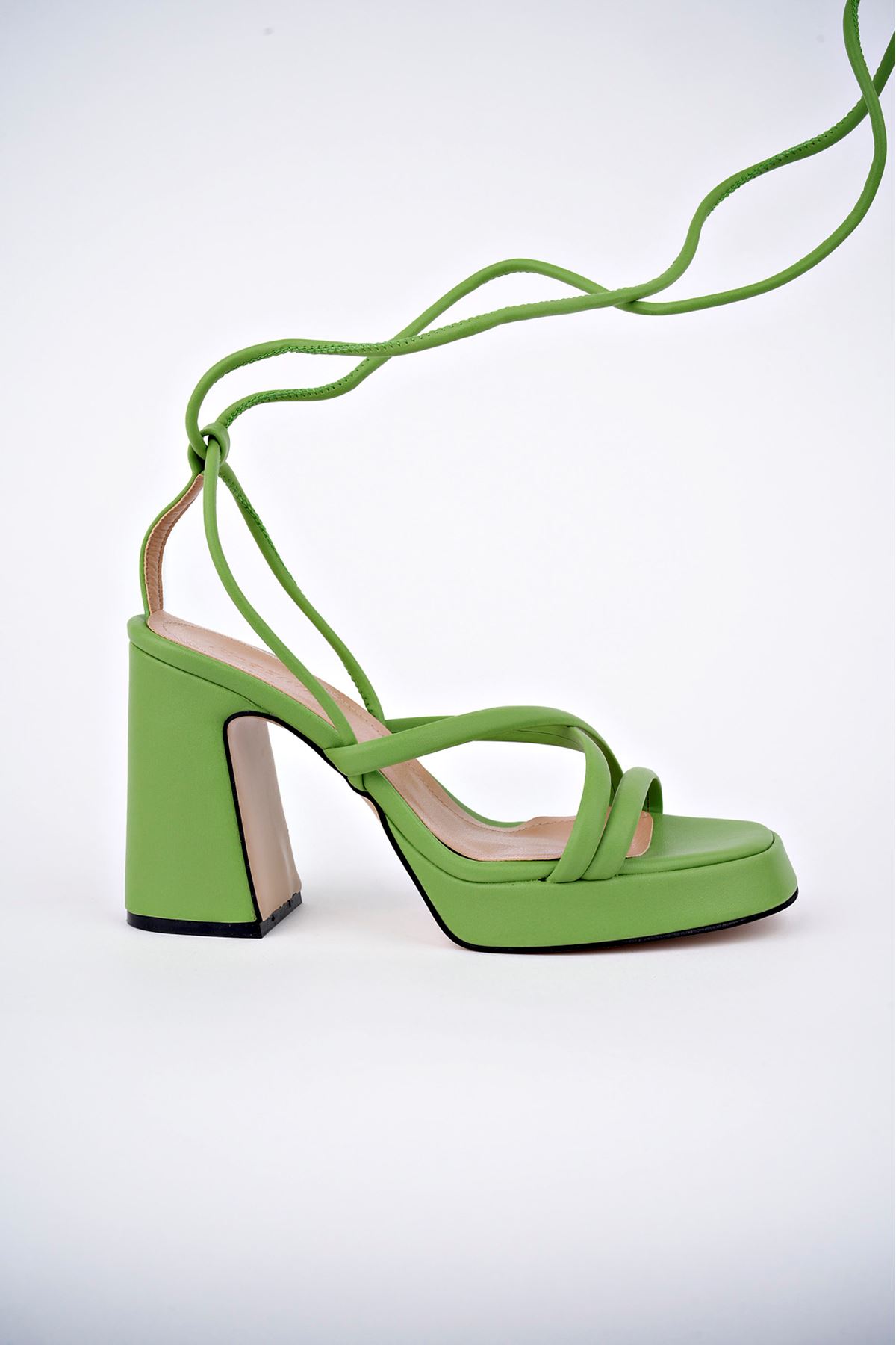 Freemax Kadın Yüksek Klasik 10 cm Topuklu Platform Ayakkabıı Byc 1005 Pantone