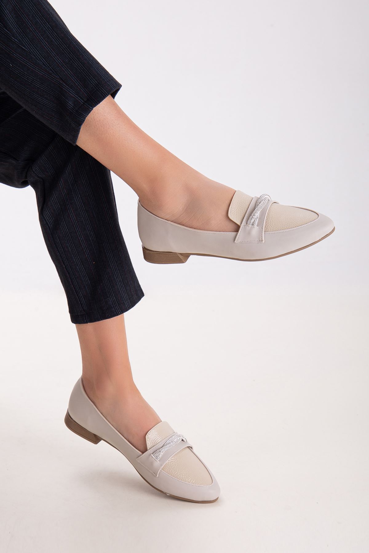 Freemax Kadın Yazlık Rahat Hafif Babet Ayakkabı B04 Bej