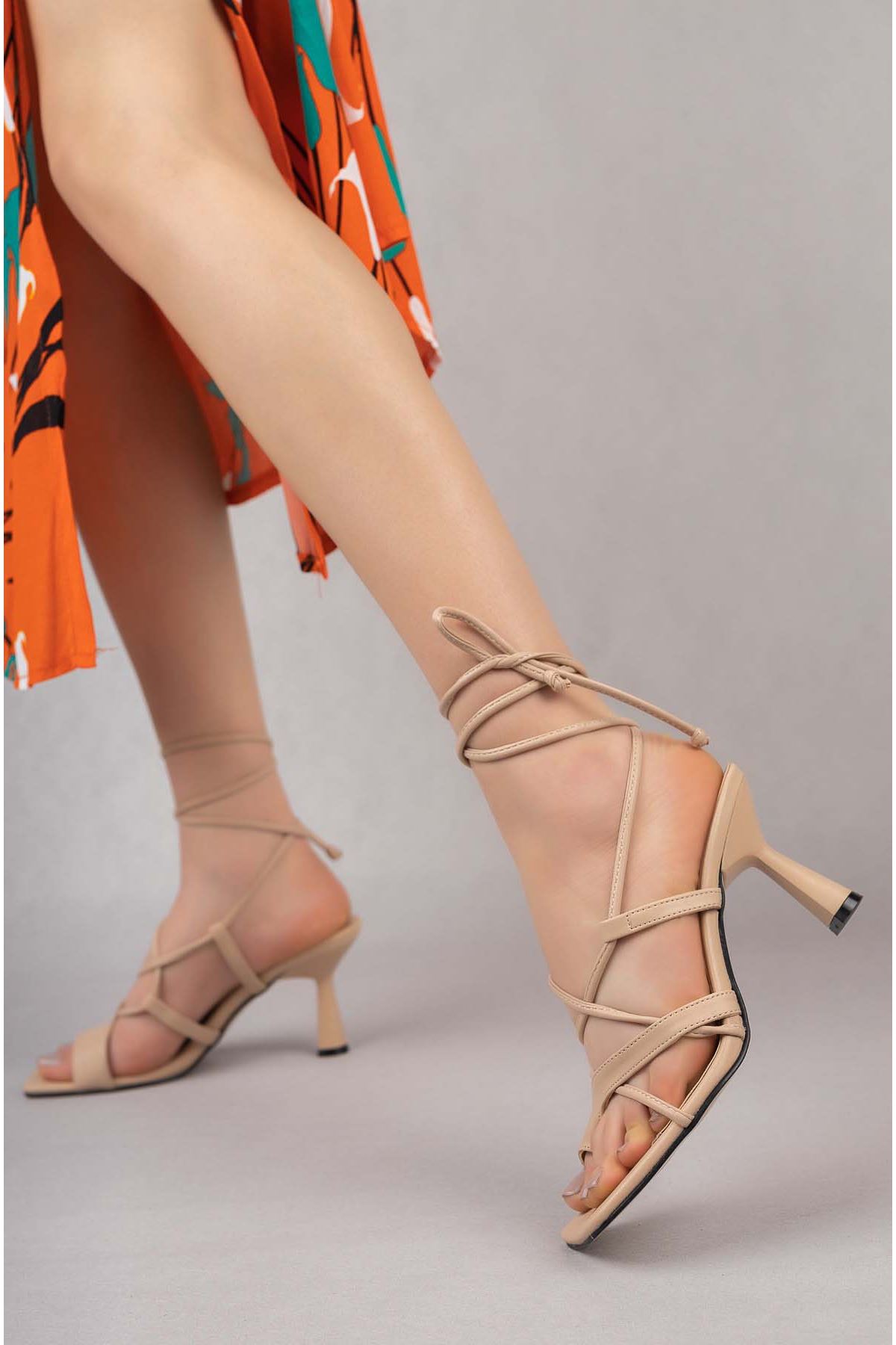 Freemax Kadın Yüksek Klasik 8 cm Topuklu Taşlı Yazlık Ayakkabı Byc 703 Ten