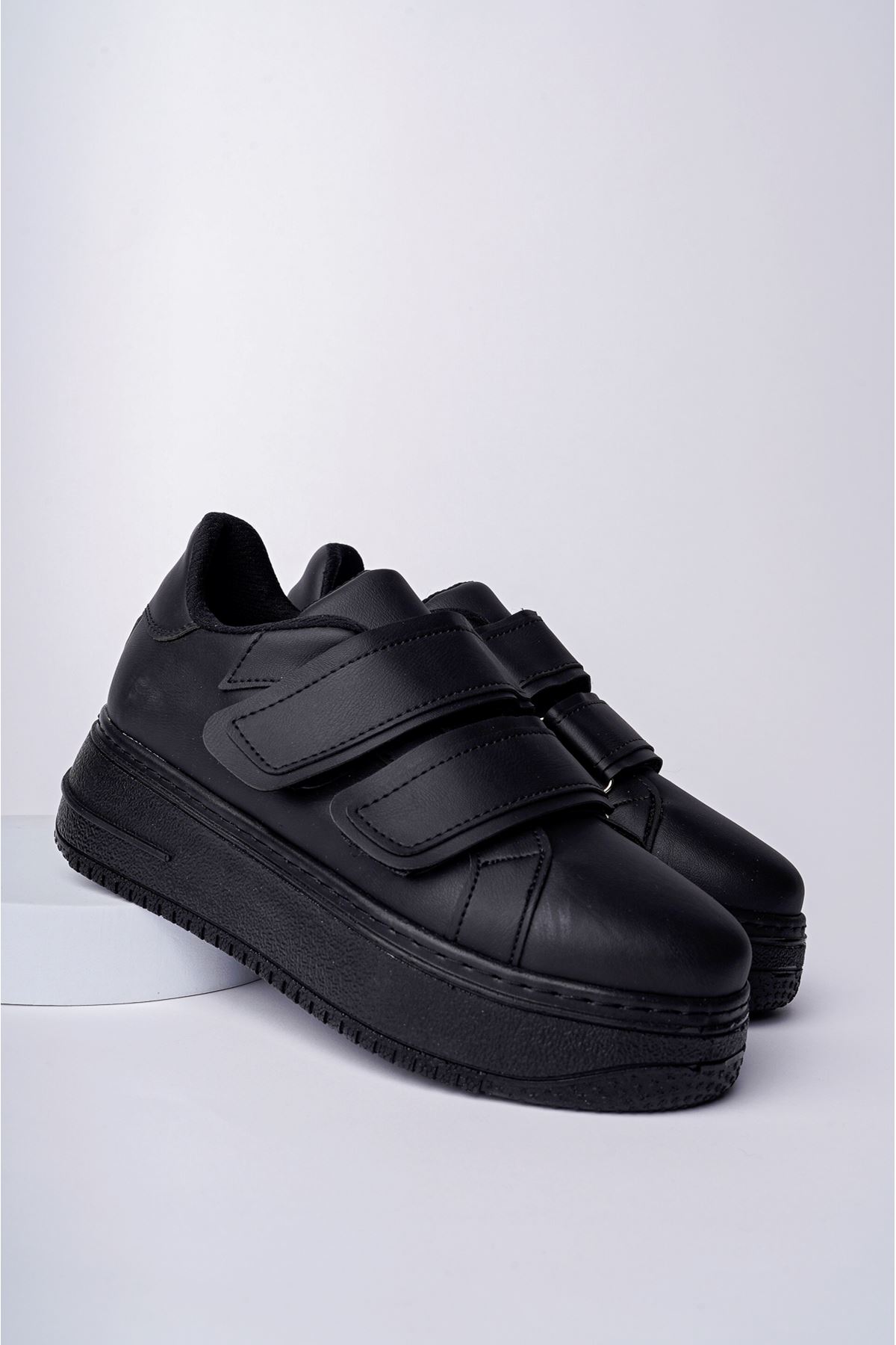 Freemax Kadın Hafif Esnek  5,5 cm Taban Sneaker Cırtlı  Spor Ayakkabı Svv.021 Siyah Siyah