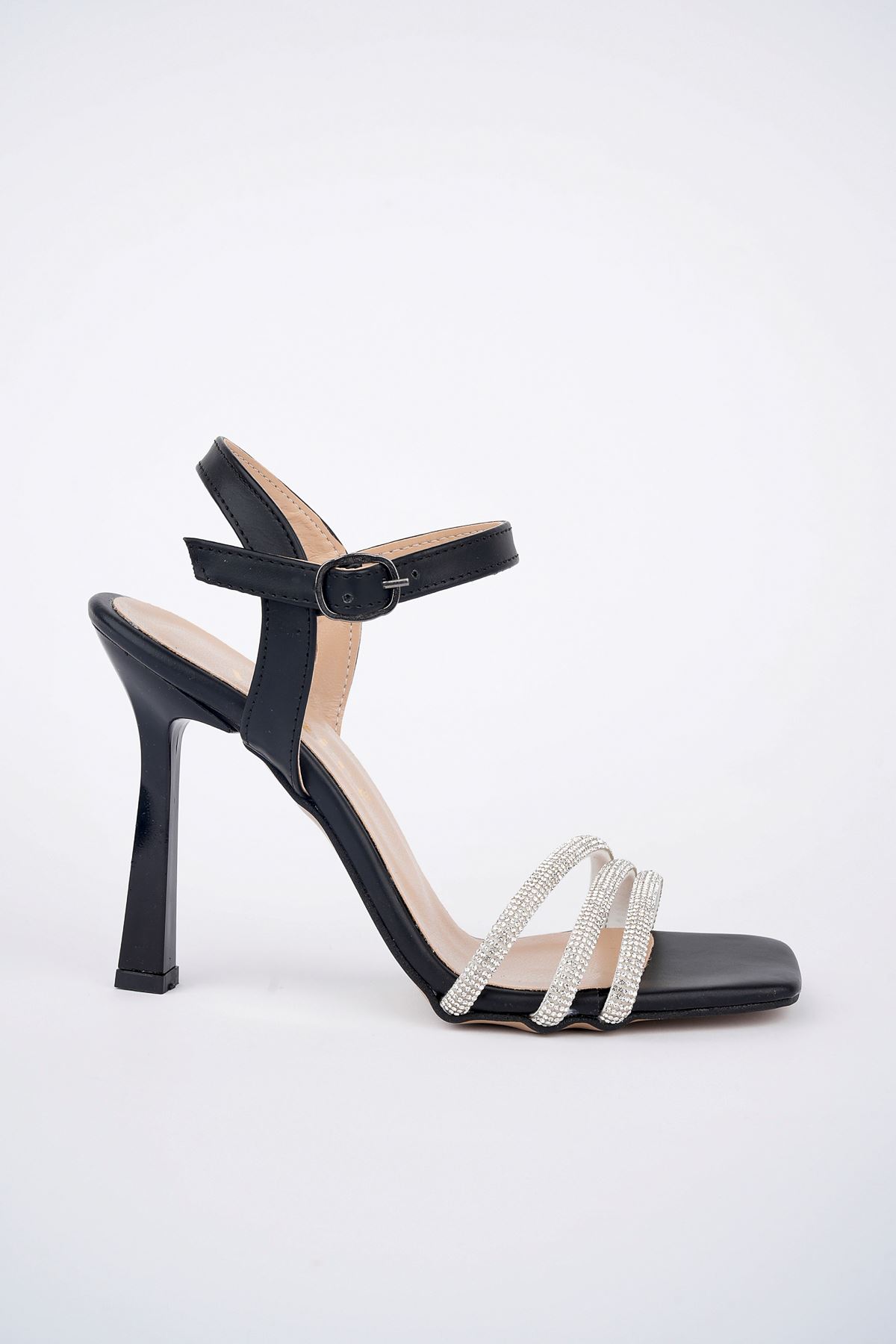 Freemax Kadın 11 cm Yüksek Topuklu Taşlı Klasik Abiye Ayakkabı Siyah