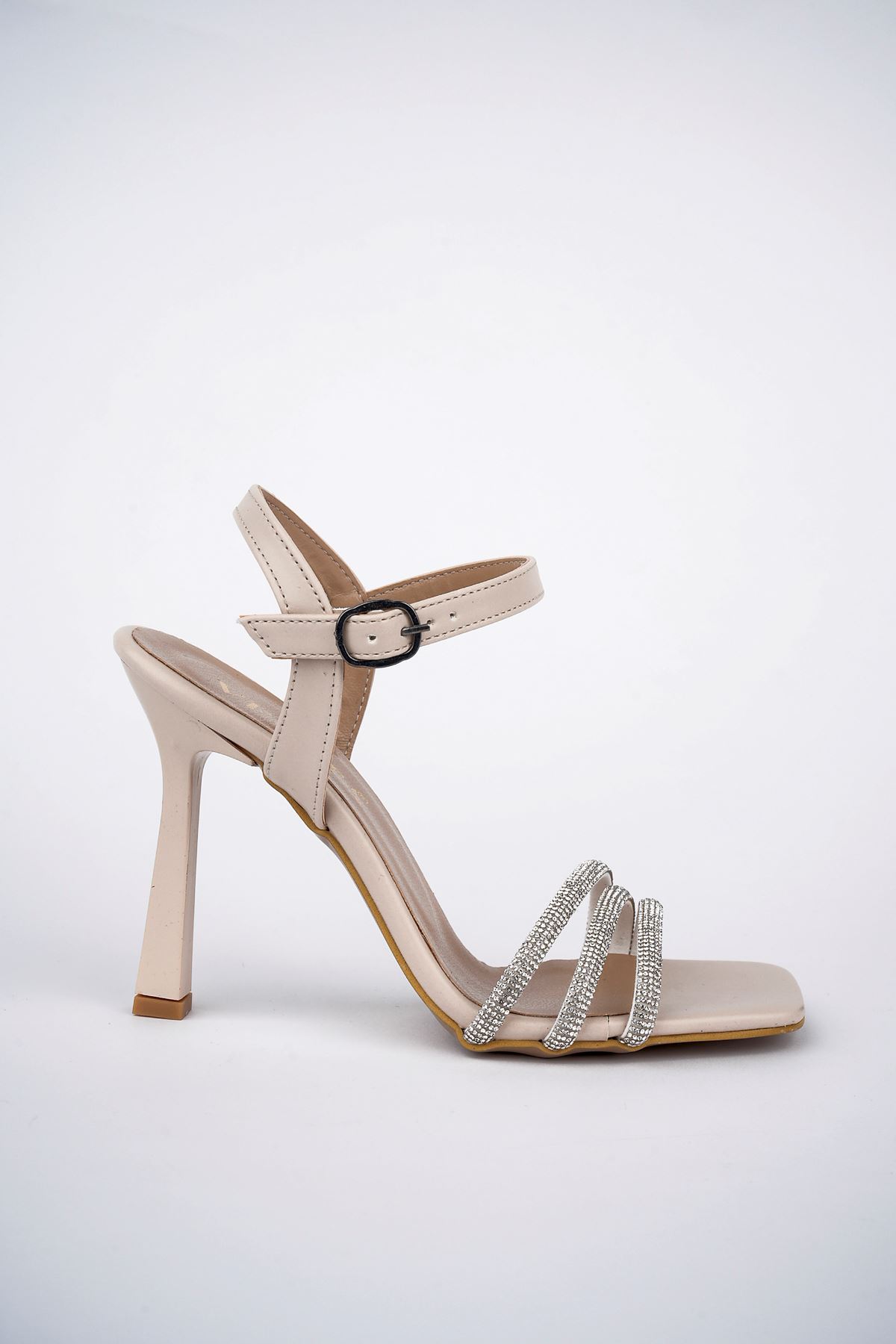 Freemax Kadın 11 cm Yüksek Topuklu Taşlı Klasik Abiye Ayakkabı Ten