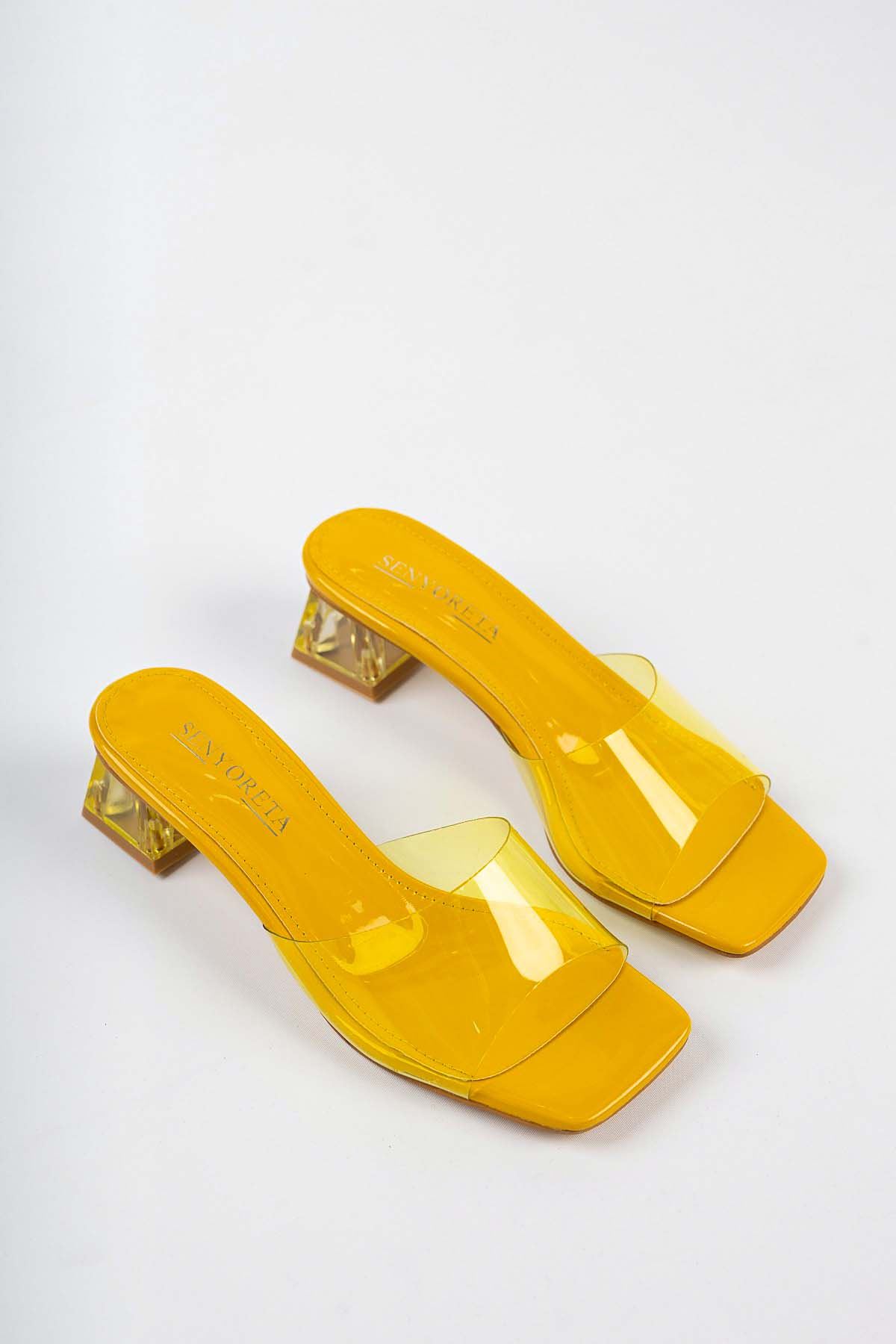 Freemax Kadın Kalın Topuklu Renkli Şeffaf Bantlı Terlik Senyoreta 015 Sarı