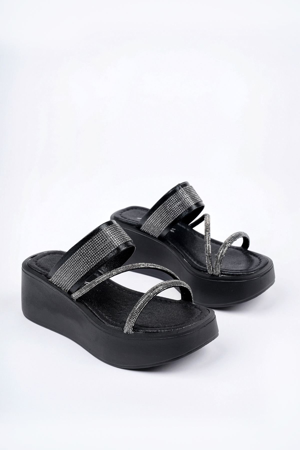 Freemax Kadın Garantili Taş Detay 6 cm Platform Günlük Yüksek Eva Taban Dolgu Topuk Terlik Siyah