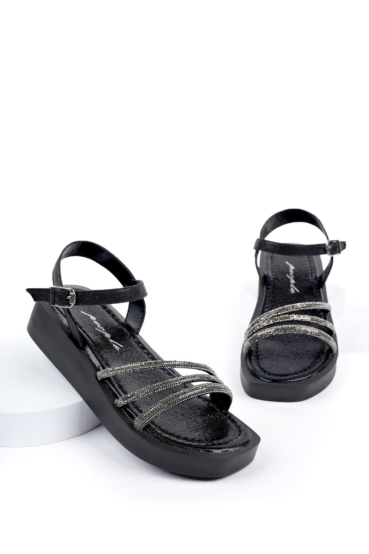 Freemax Kadın Garantili Taş Detaylı Günlük Hafif Eva Taban 4 cm Platform Sandalet Ppl.7010 Siyah