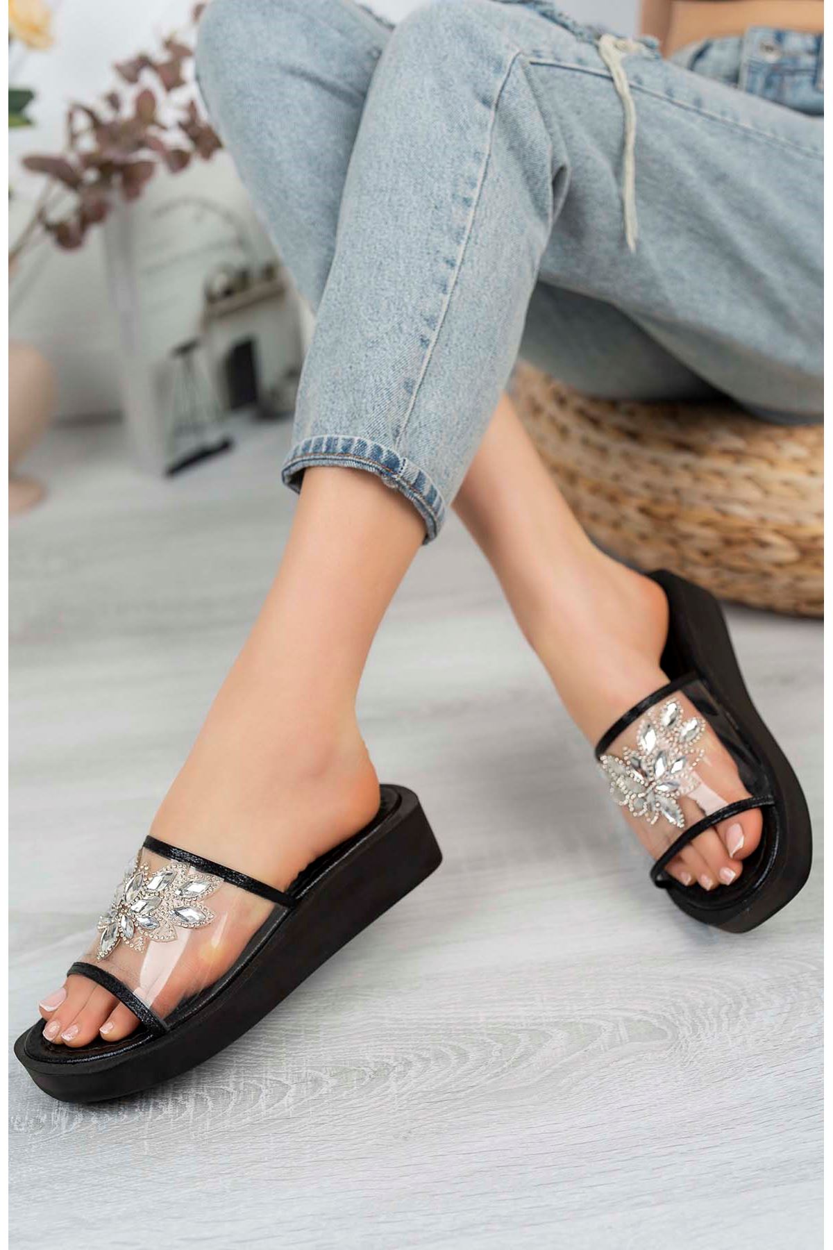 Freemax Kadın Garantili  Taşlı Terlik Ppl.5050 Siyah