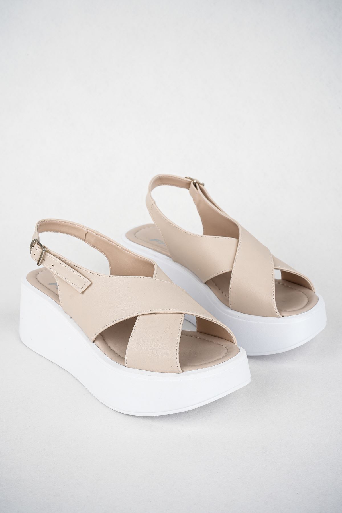 Freemax Kadın Garantili Çok Hafif Rahat 6 cm Topuk Eva Taban Platform Sandalet Ppl 4000 Ten