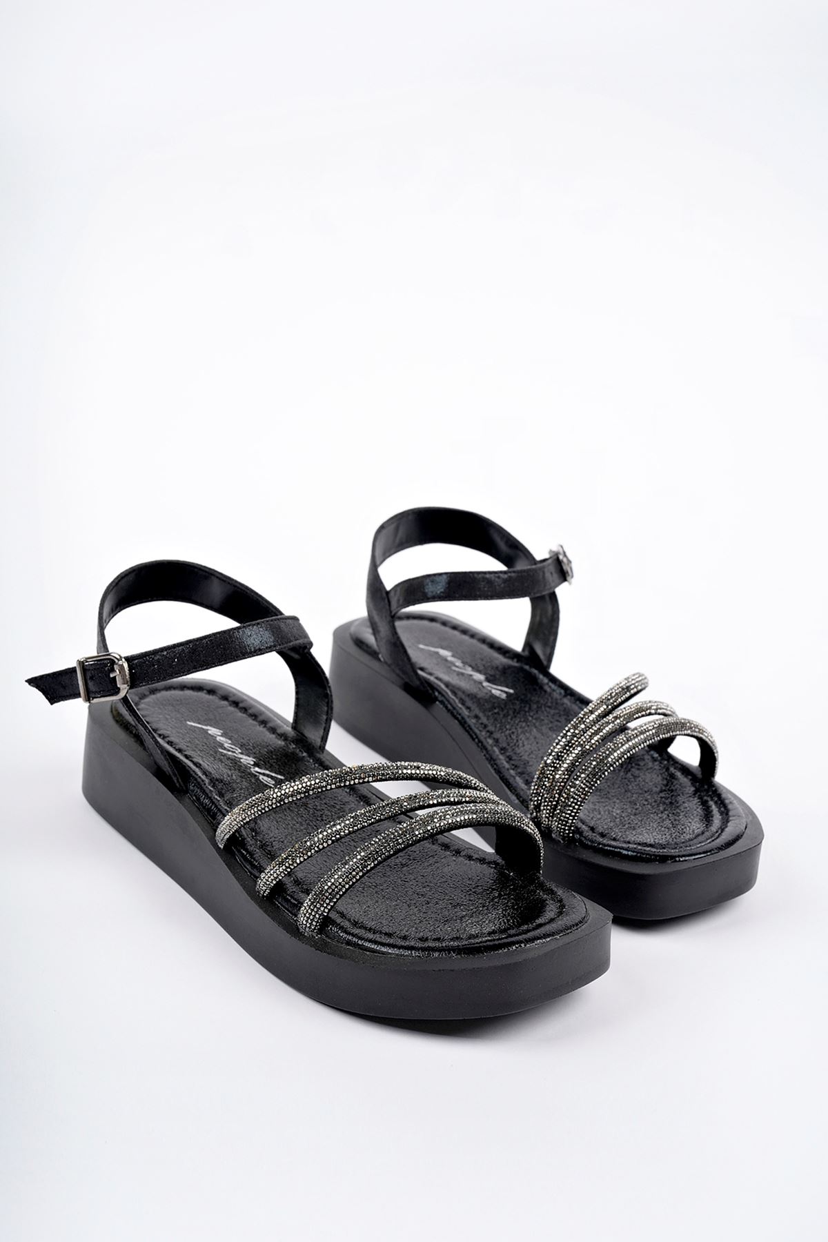 Freemax Kadın Garantili Taş Detaylı Günlük Hafif Eva Taban 4 cm Platform Sandalet Ppl.7010 Siyah