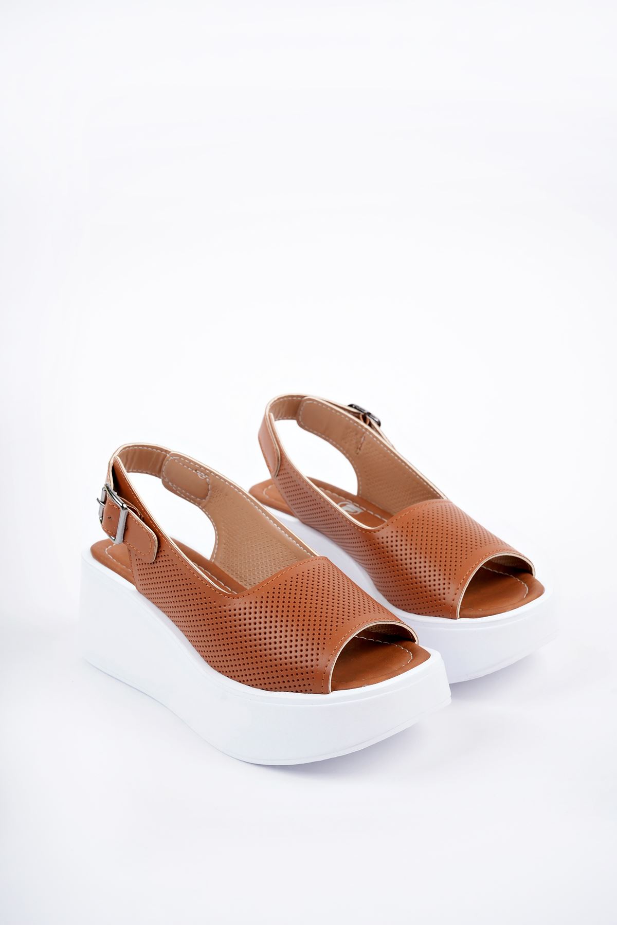 Freemax Kadın Garantili Çok Hafif Rahat 6 cm Topuk Eva Taban Platform Sandalet Ppl 4005 Taba