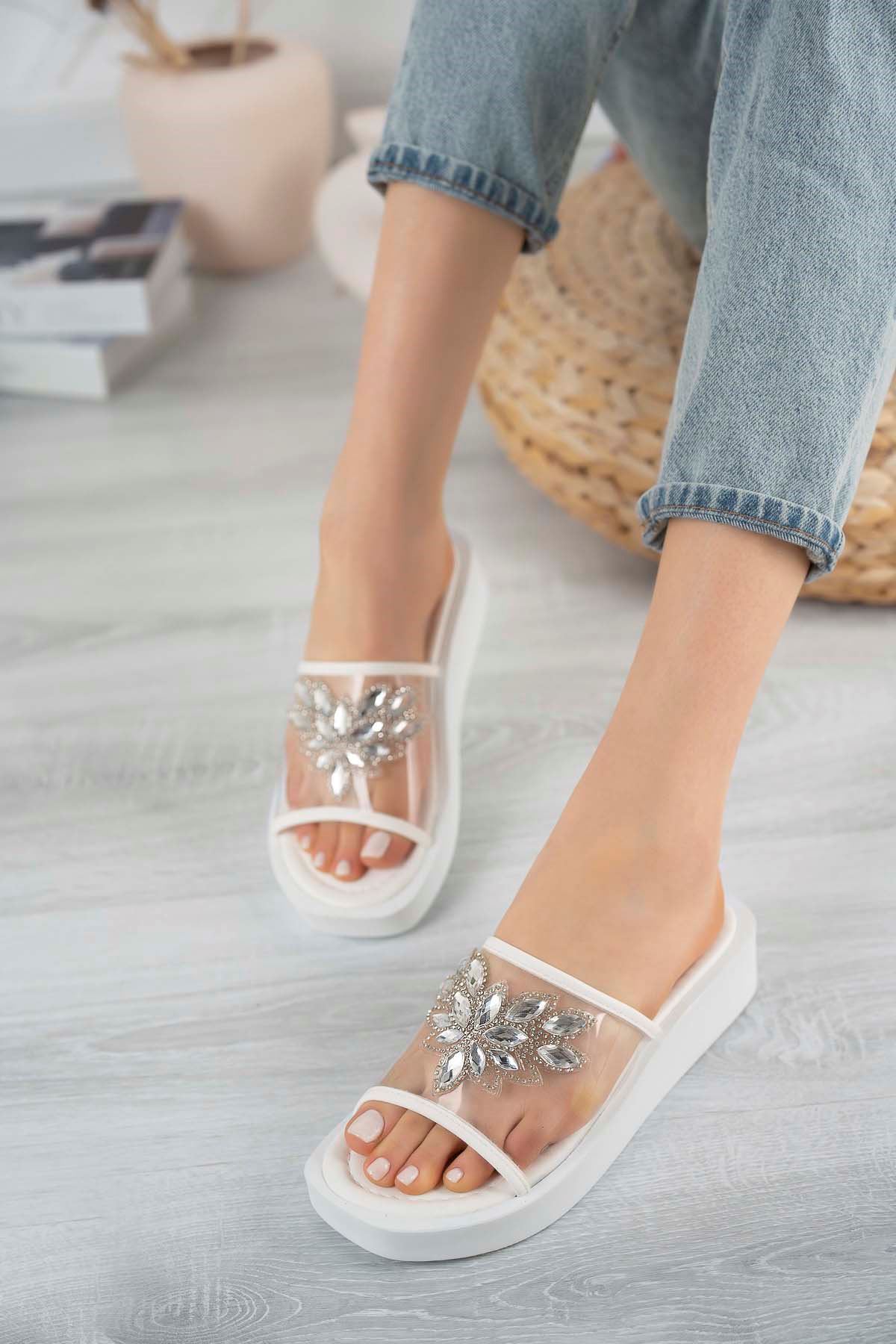 Freemax Kadın Garantili  Taşlı Terlik Ppl.5050 Beyaz