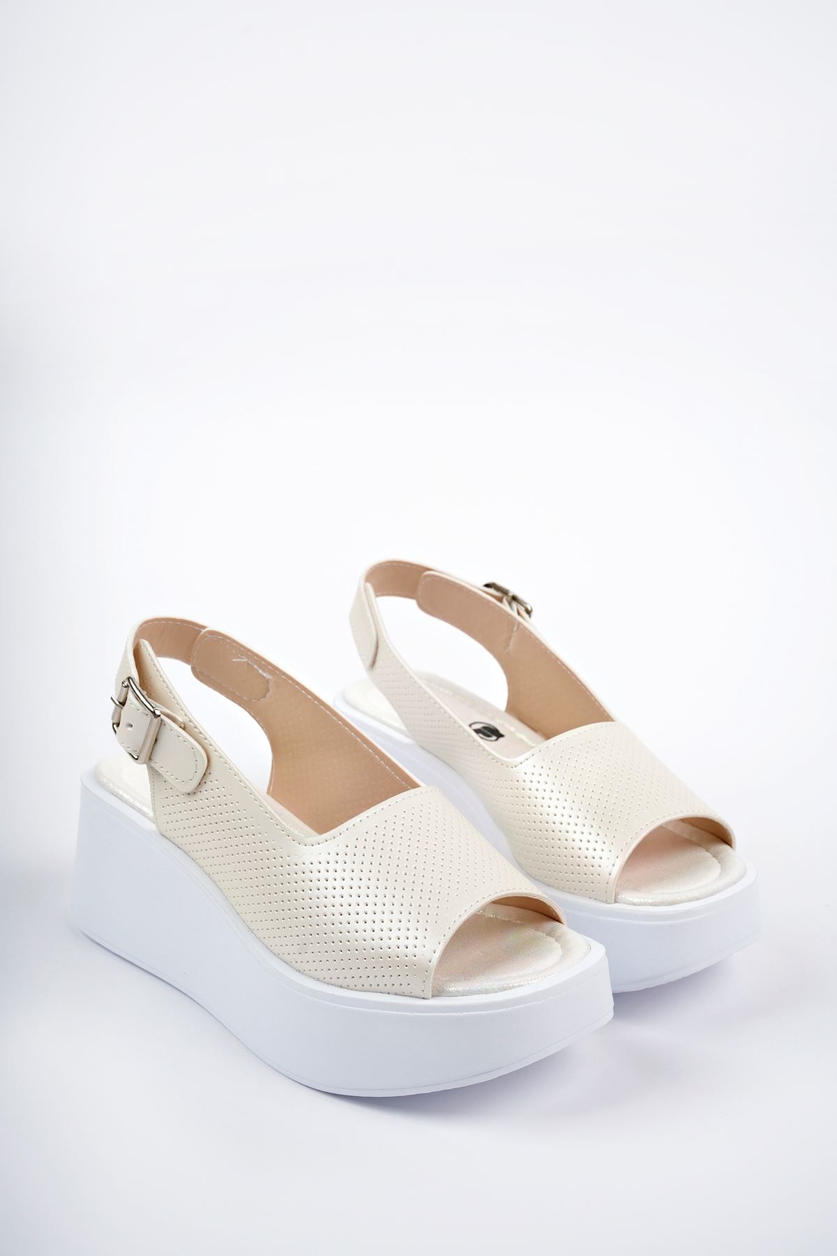 Freemax Kadın Garantili Çok Hafif Rahat 6 cm Topuk Eva Taban Platform Sandalet Ppl 4005 Sedef