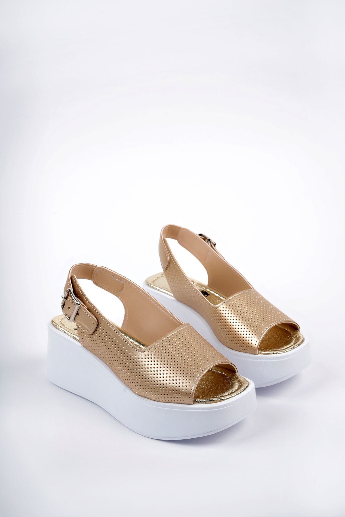 Freemax Kadın Garantili Çok Hafif Rahat 6 cm Topuk Eva Taban Platform Sandalet Ppl 4005 Gold