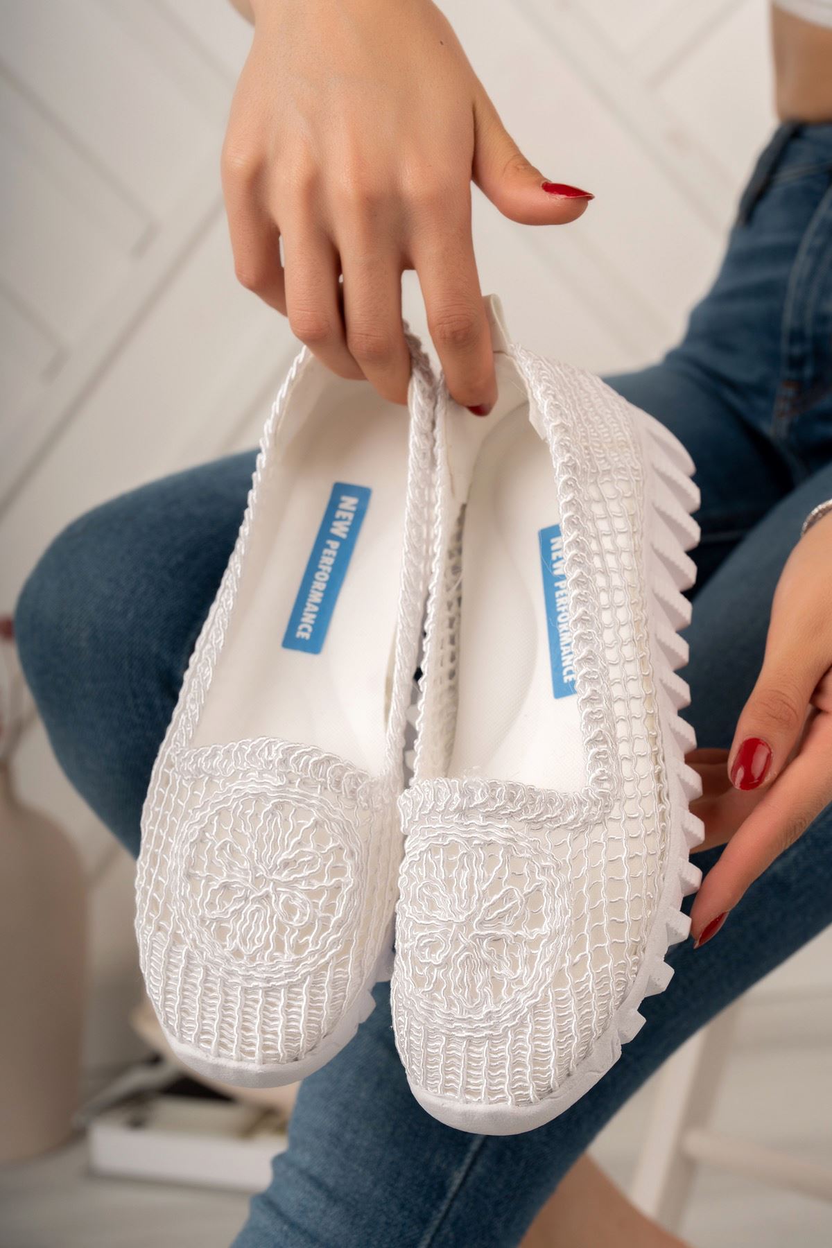 Freemax Kadın  Taban Motif işleme Babet Günlük Hafif Rahat Ayakkabı Snr 1975 Beyaz