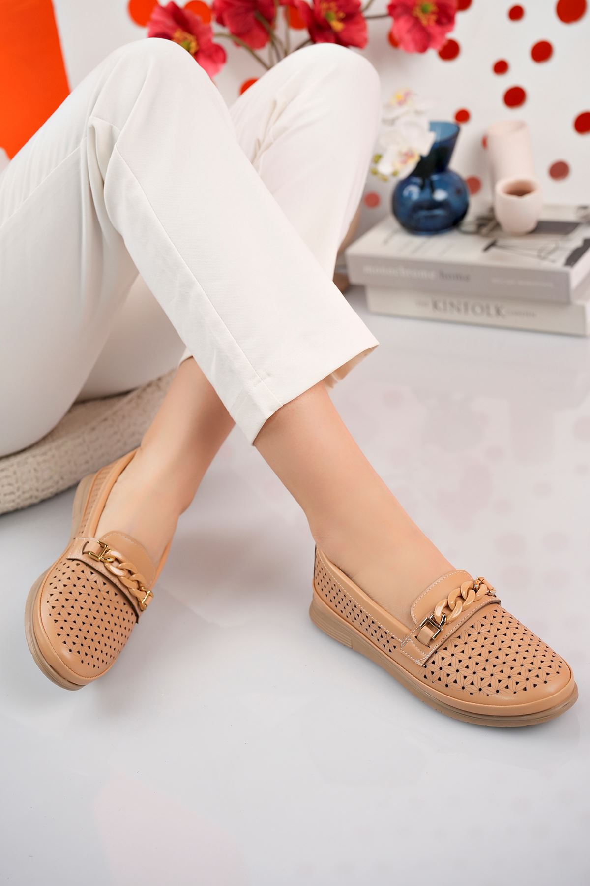 Freemax Kadın Rahat Kauçuk Taban Günlük Metal Toka Babet Ayakkabı Ppl.2023.100 Vizon