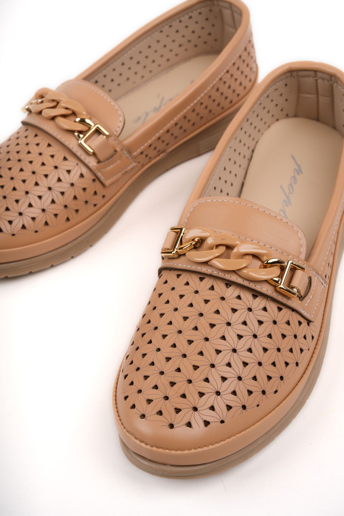 Freemax Kadın Rahat Kauçuk Taban Günlük Metal Toka Babet Ayakkabı Ppl.2023.100 Vizon