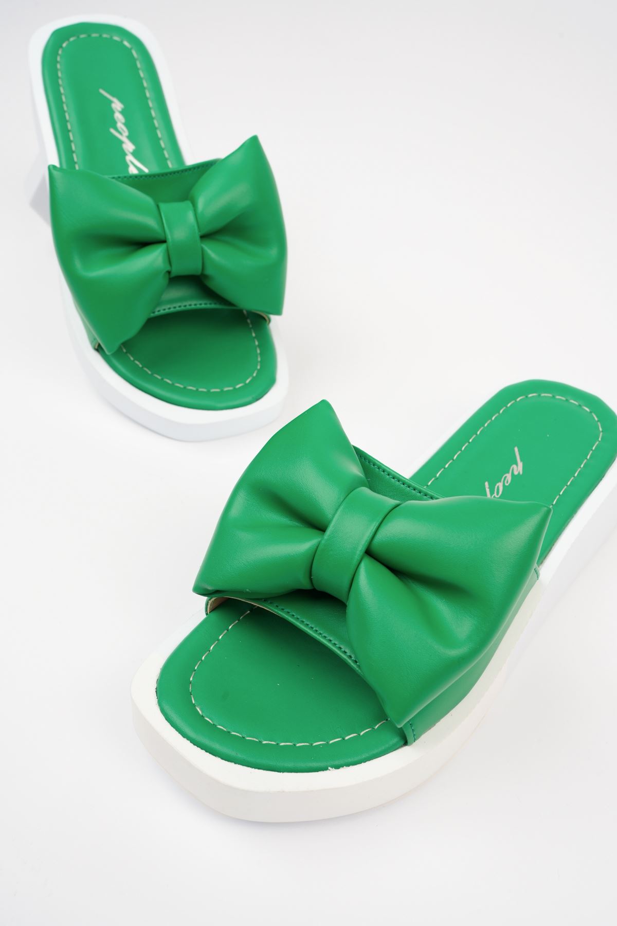 Freemax Kadın Fiyonk Detaylı Günlük Terlik Ppl.4040 Yeşil