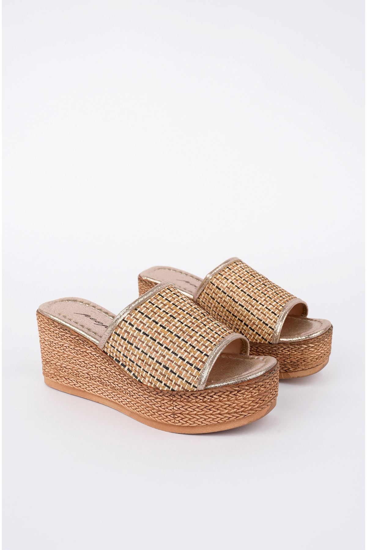 Freemax Kadın Garantili  7 cm Yüksek Topuk Platform taban Terlik Ppl.2002 Gold