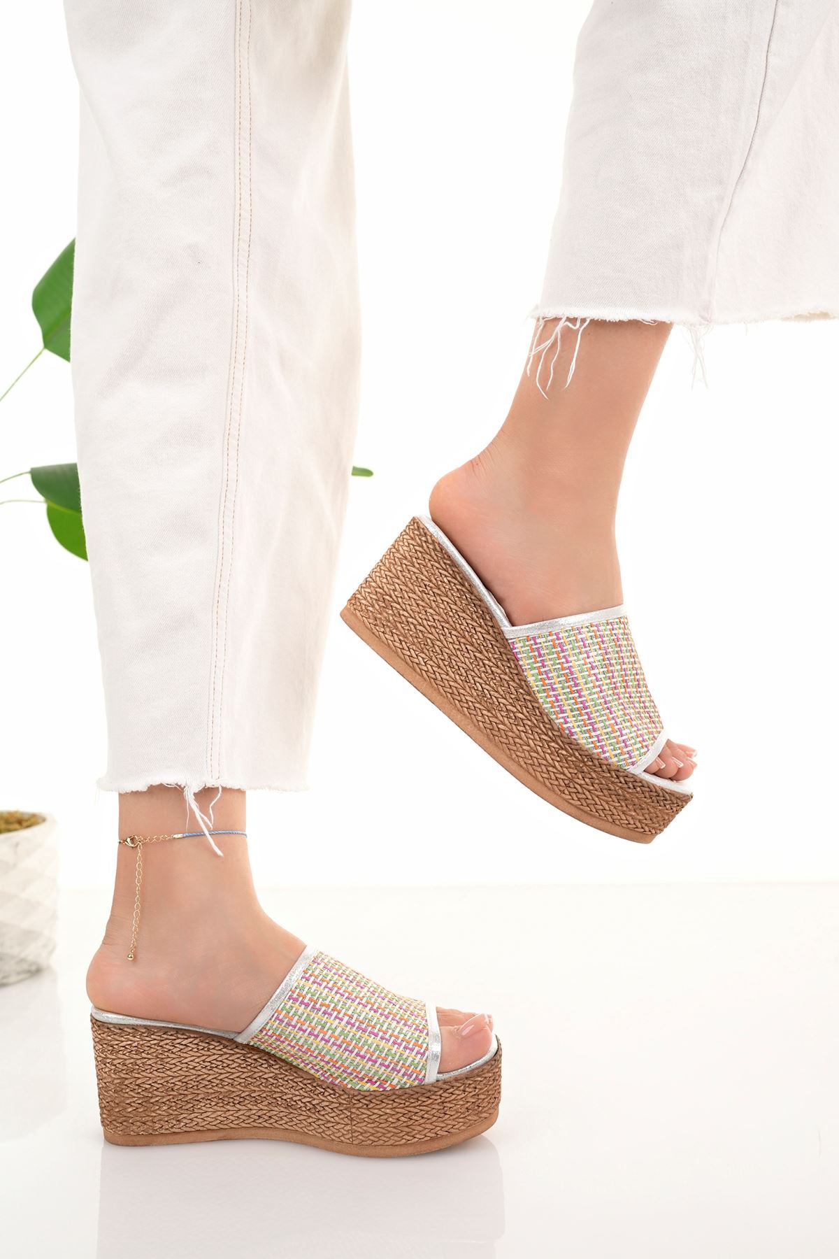 Freemax Kadın Garantili  7 cm Yüksek Topuk Platform taban Terlik Ppl.2002 Gümüş