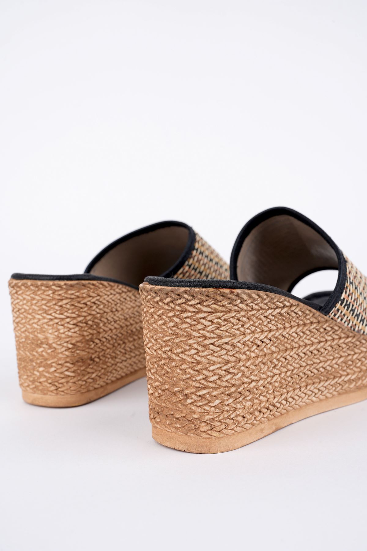 Freemax Kadın Garantili  7 cm Yüksek Topuk Platform taban Terlik Ppl.2002 Siyah