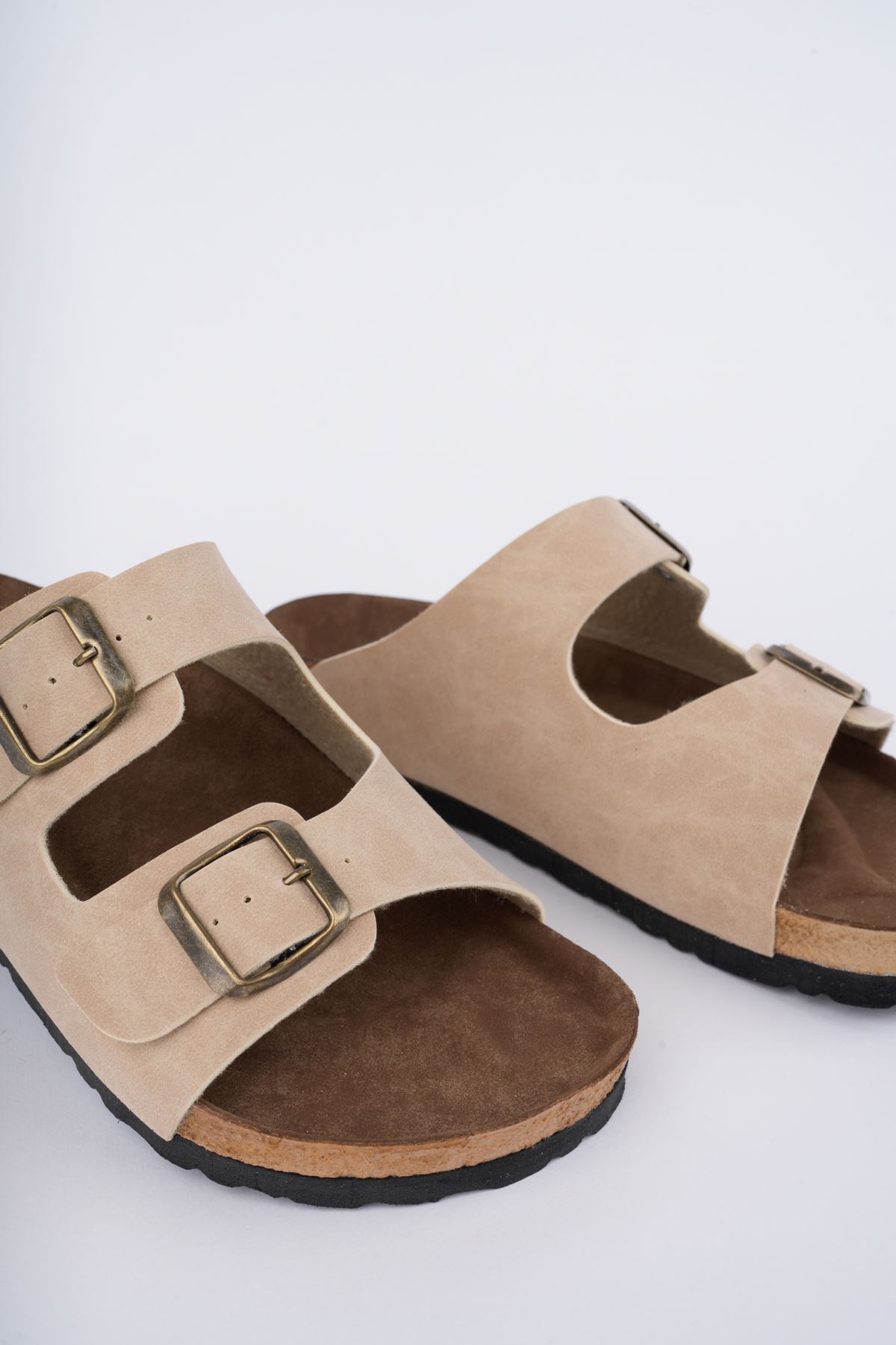 Freemax Kadın Garantili Çift Toka Yazlık Günlük Birken Terlik ppl 4095 Bej