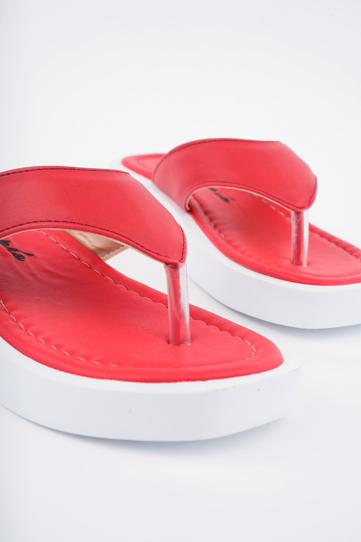 Freemax Kadın Garantili Hafif Esnek Poli Flatform Taban Parmak Arası Günlük Terlik PPL 5000 Kırmızı