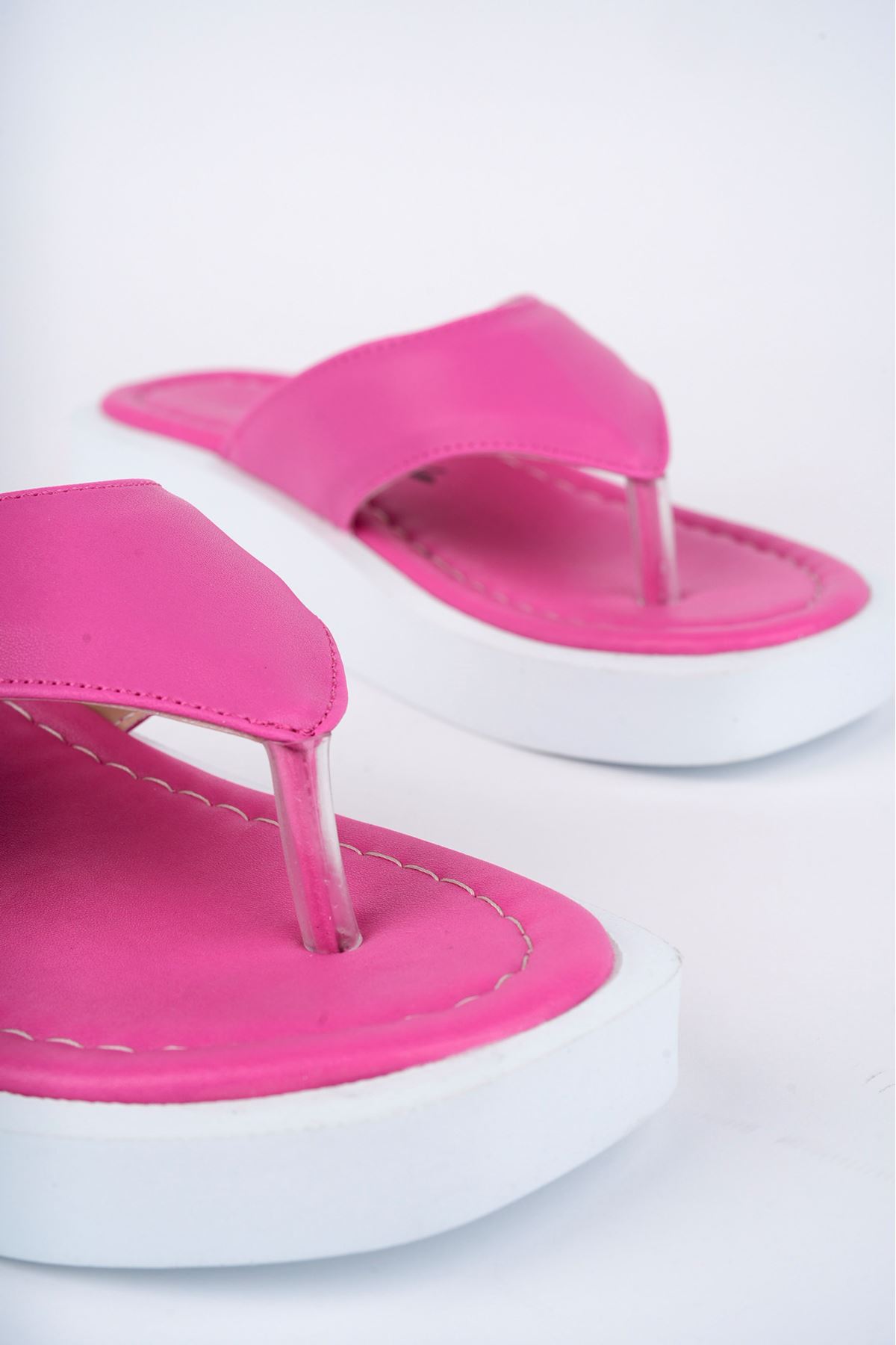 Freemax Kadın Garantili Hafif Esnek Poli Flatform Taban Parmak Arası Günlük Terlik PPL 5000 Fuşya