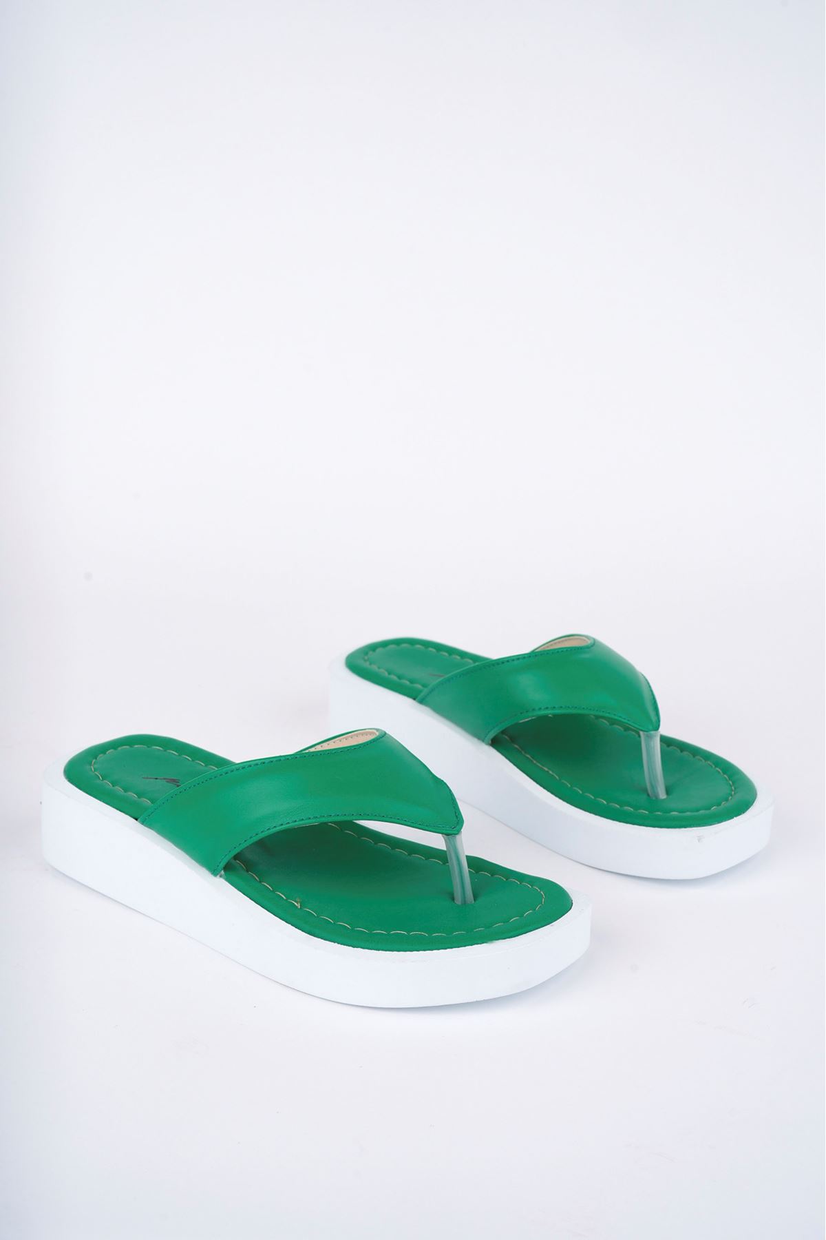 Freemax Kadın Garantili Hafif Esnek Poli Flatform Taban Parmak Arası Günlük Terlik PPL 5000 Yeşil