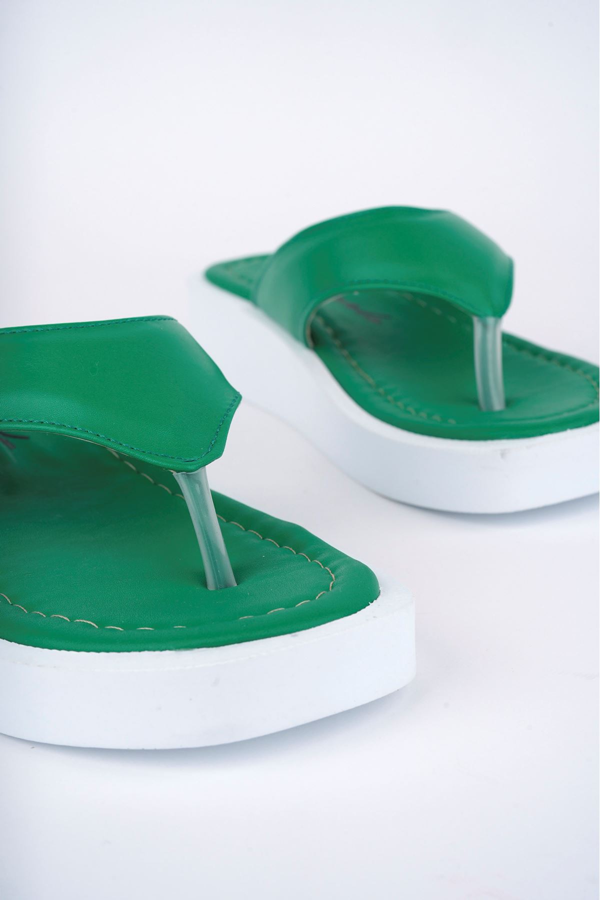 Freemax Kadın Garantili Hafif Esnek Poli Flatform Taban Parmak Arası Günlük Terlik PPL 5000 Yeşil