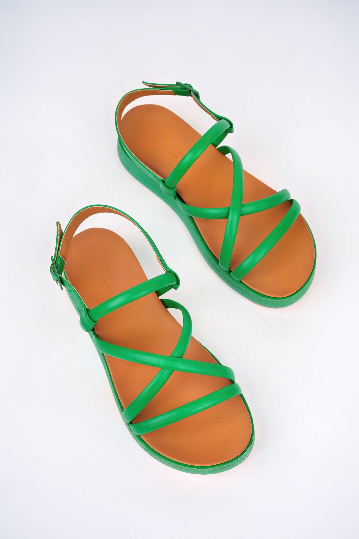 Freemax Kadın Garantili Çok Hafif Rahat 4 cm Topuk Anatomik Eva Taban Platform Sandalet Snr K27 Yeşil