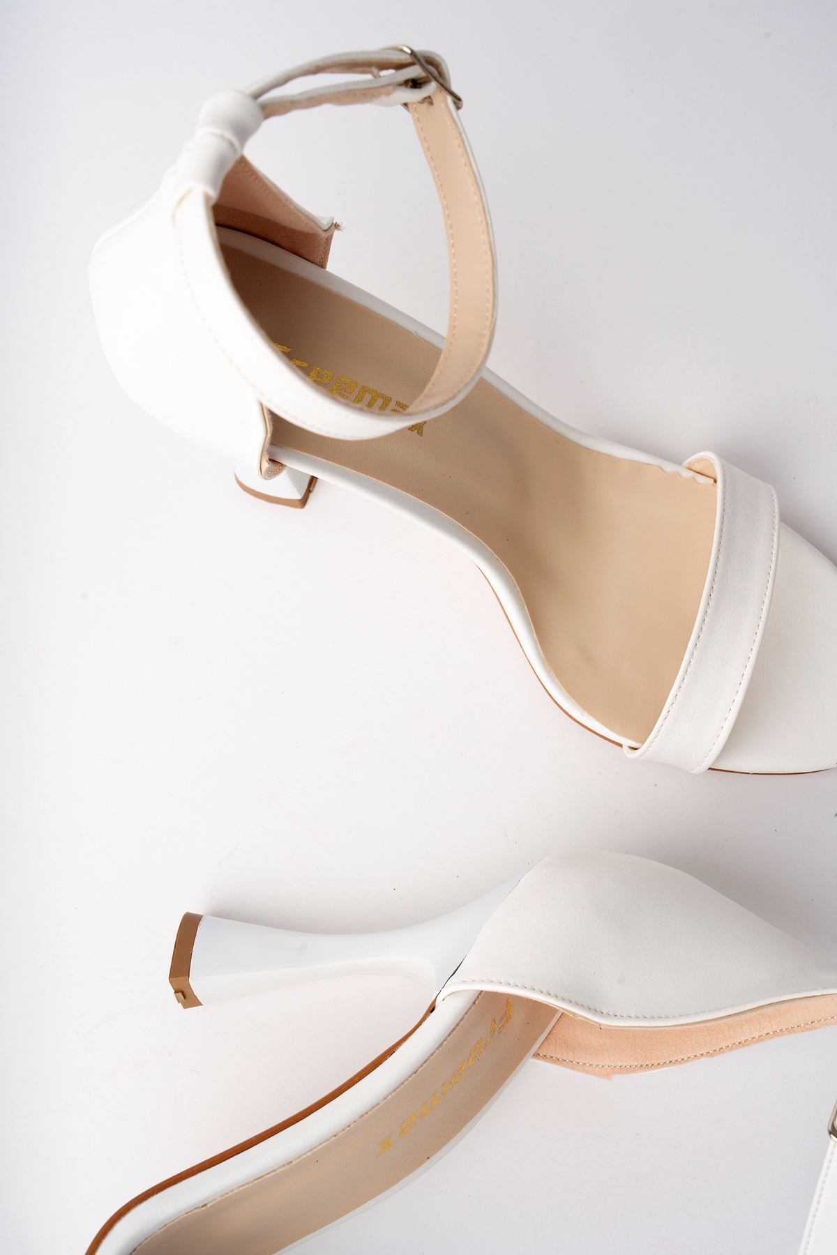 Freemax Kadın 10 cm Klasik Yüksek Topuklu Abiye Ayakkabı Brt 6002 Beyaz Cilt