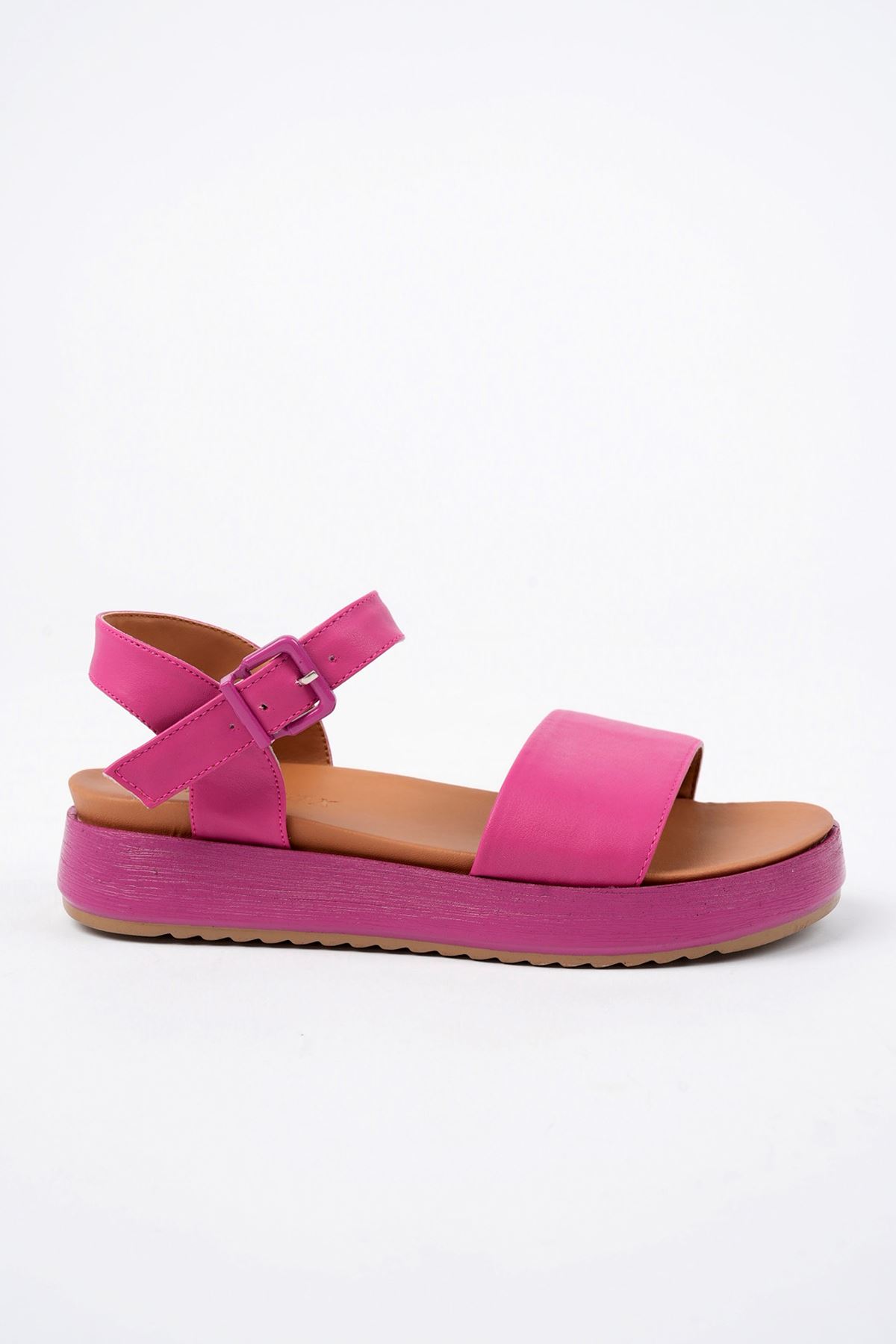 Freemax Kadın Garantili Çok Hafif Rahat 4 cm Topuk Eva Taban Platform Sandalet Snr K22 Fuşya