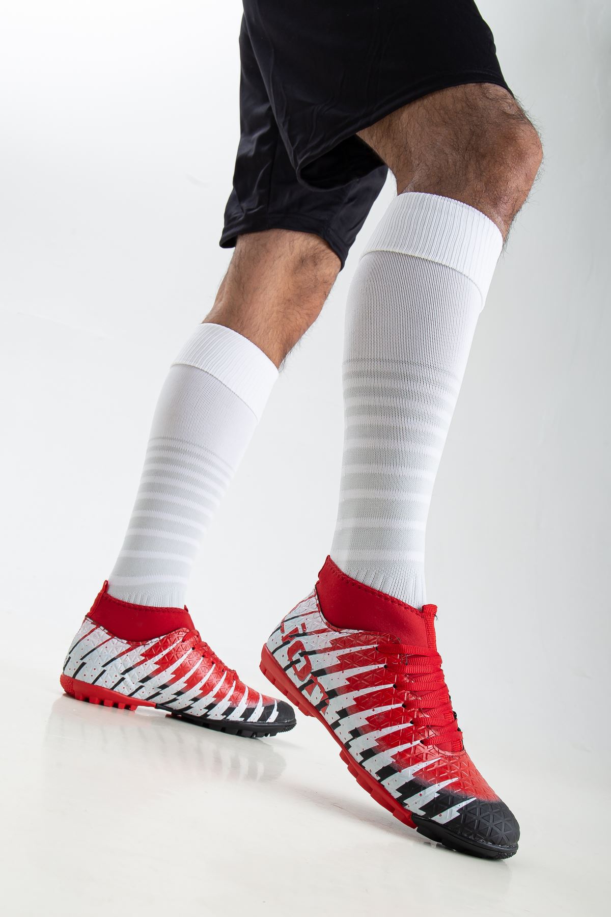 Freemax Unisex Çoraplı Halı saha Futbol Ayakkabısı Freemax.1452 Siyah Kırmızı