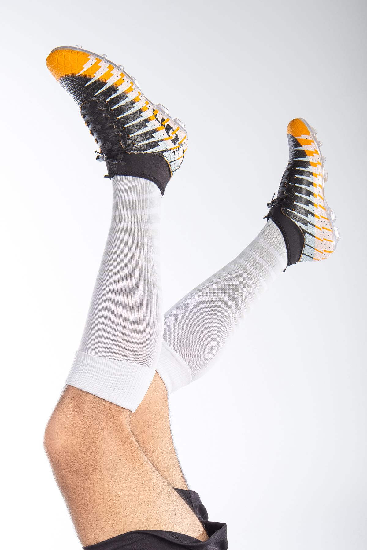 Freemax Unisex Çoraplı Krampon Futbol Ayakkabısı Hardal Siyah