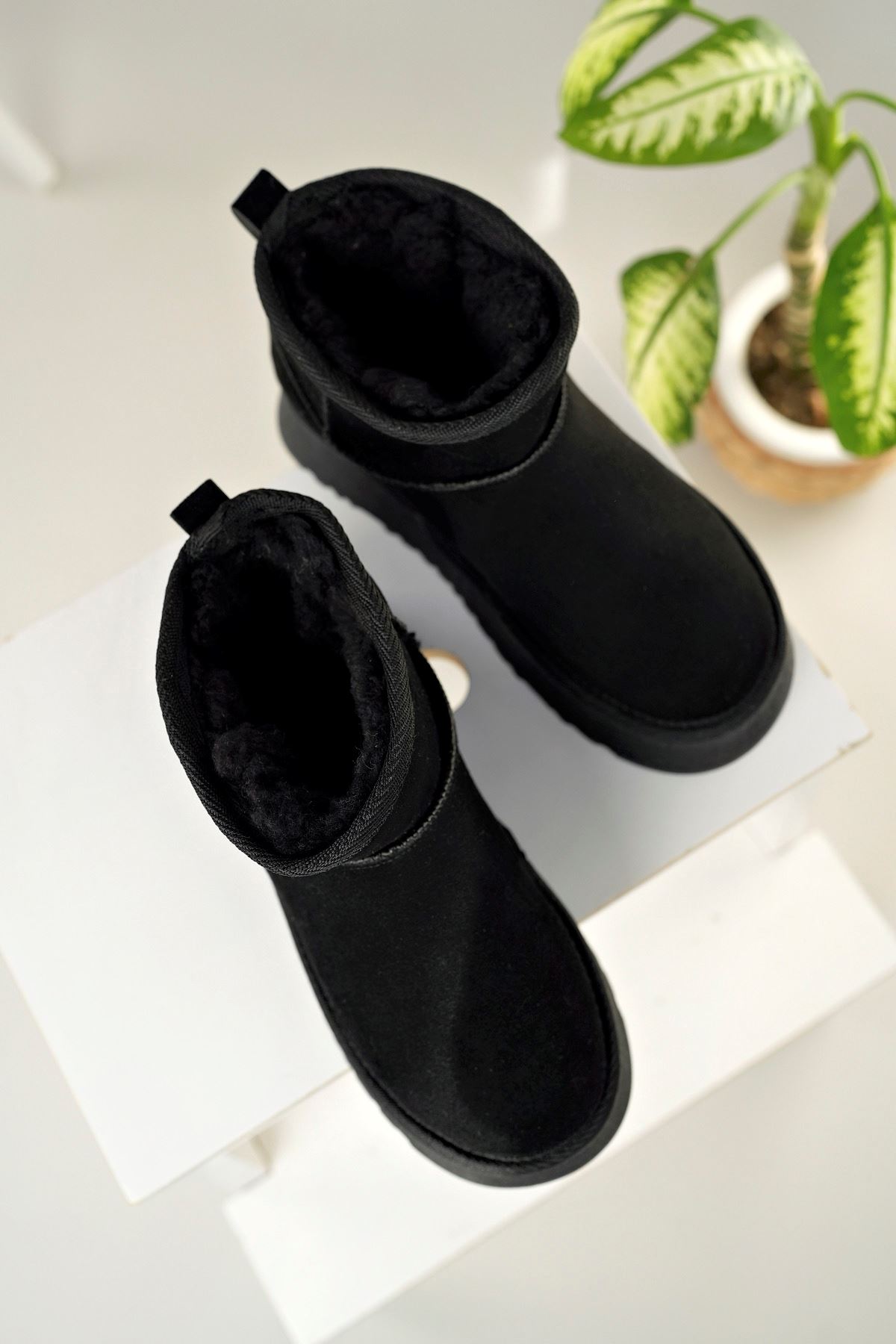 Freemax Garantili İçi Kürklü Çok Hafif 5 cm Yüksek Taban Kışlık Kadın Bot Siyah