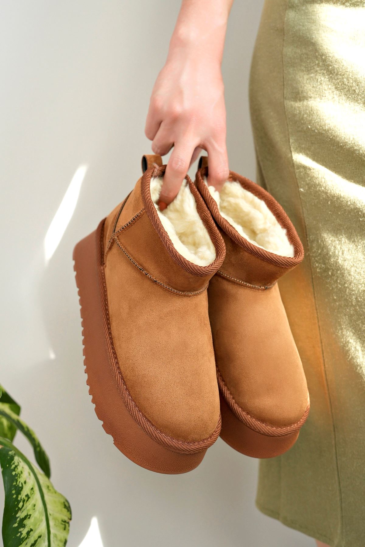 Freemax Garantili İçi Kürklü Çok Hafif 5 cm Yüksek Taban Kışlık Kadın Bot CAMEL