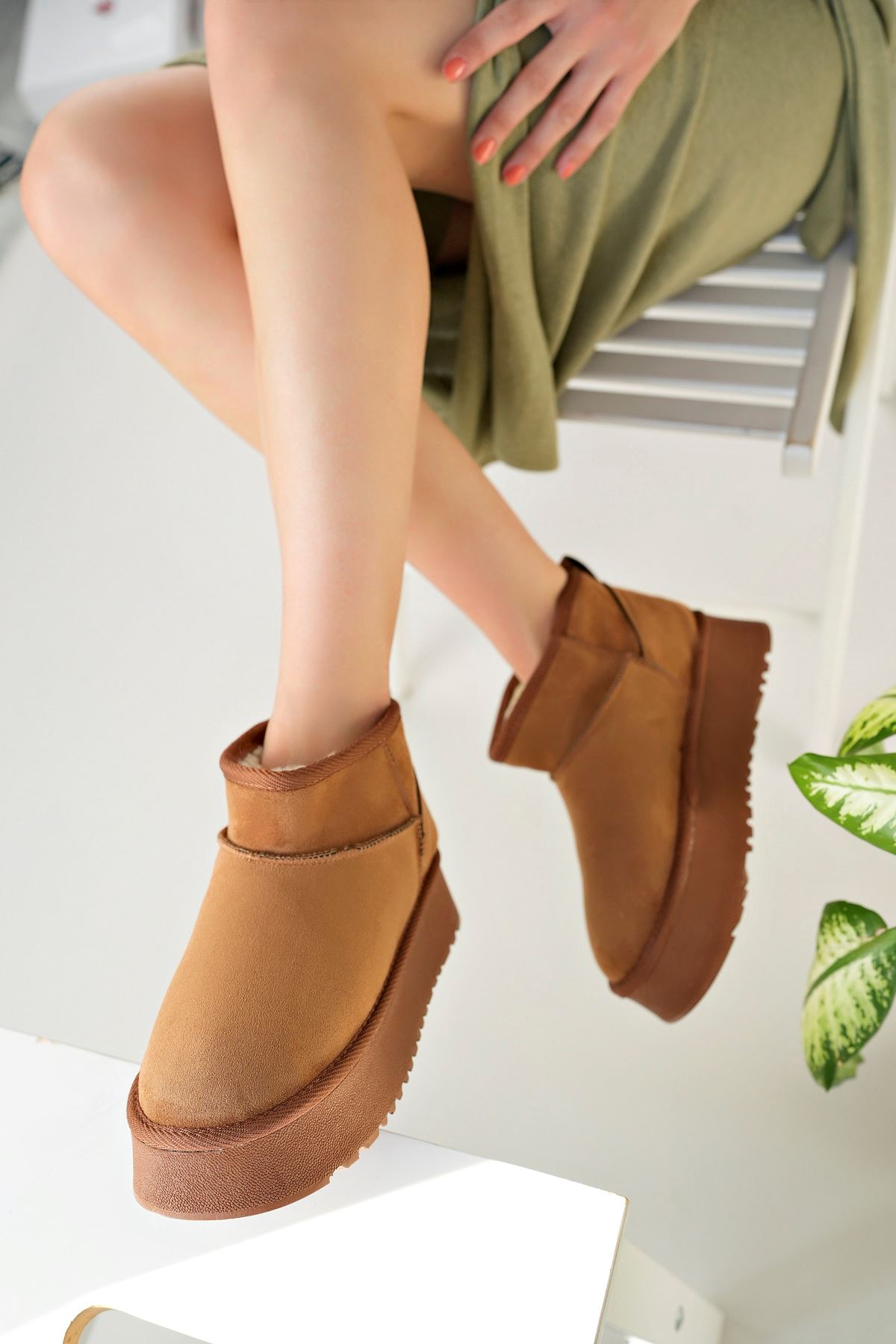 Freemax Garantili İçi Kürklü Çok Hafif 5 cm Yüksek Taban Kışlık Kadın Bot CAMEL