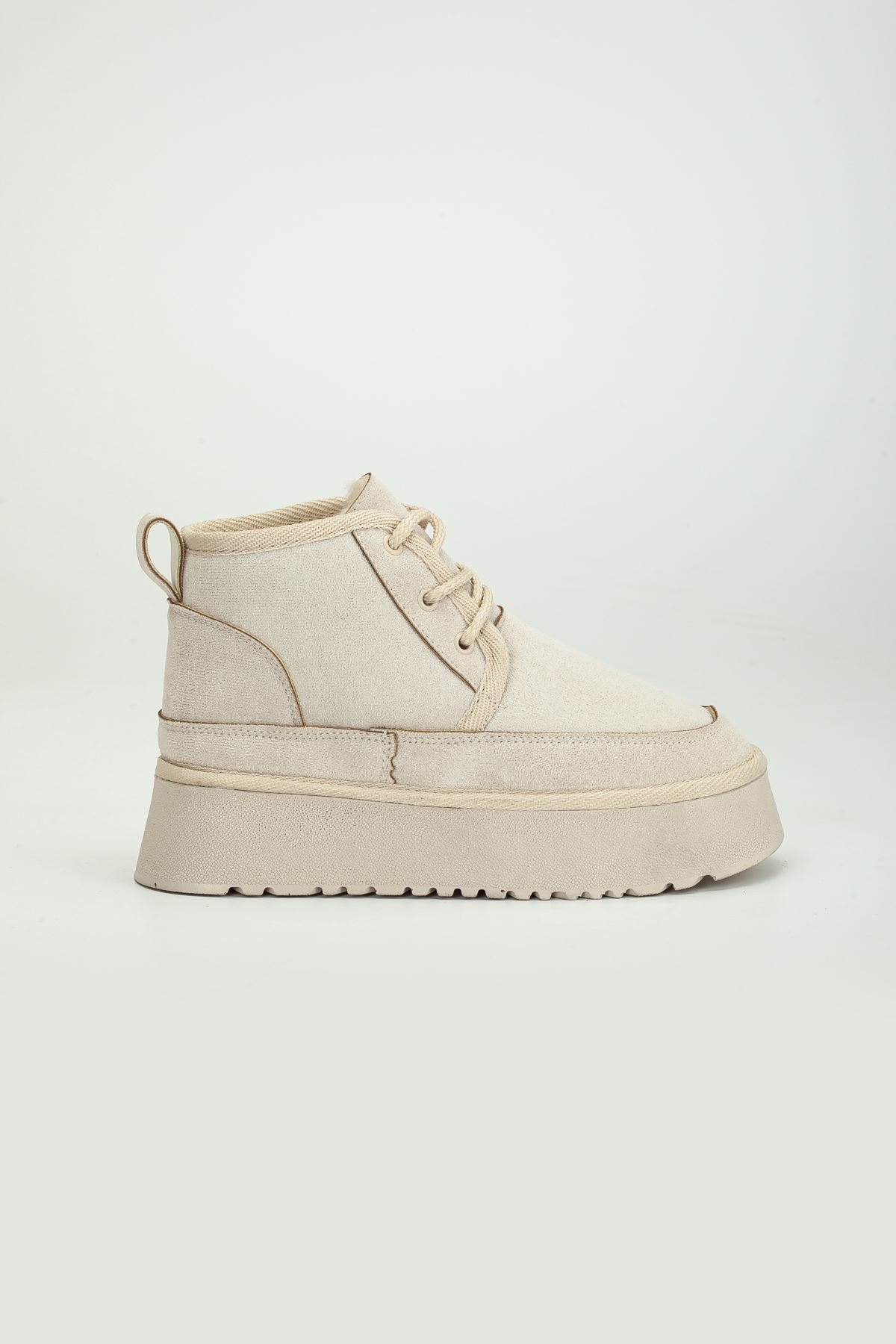 Freemax Garantili İçi Kürklü Çok Hafif 5 cm Yüksek Taban Kışlık Bağcıklı Kadın Bot Bej