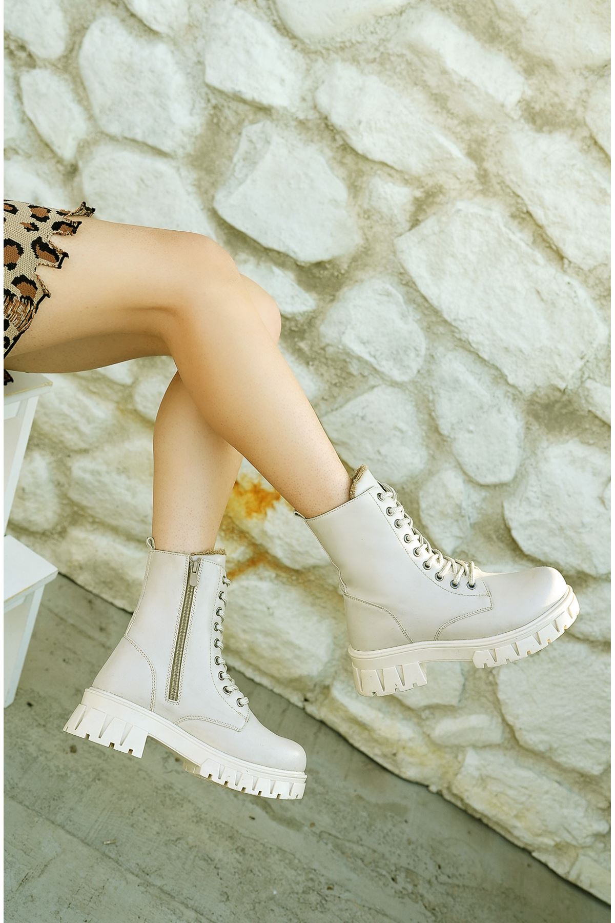 Freemax Kadın içi Kürklü Su Geçirmez Kaymaz Kauçuk Taban Garantili Kışlık Bot Bej