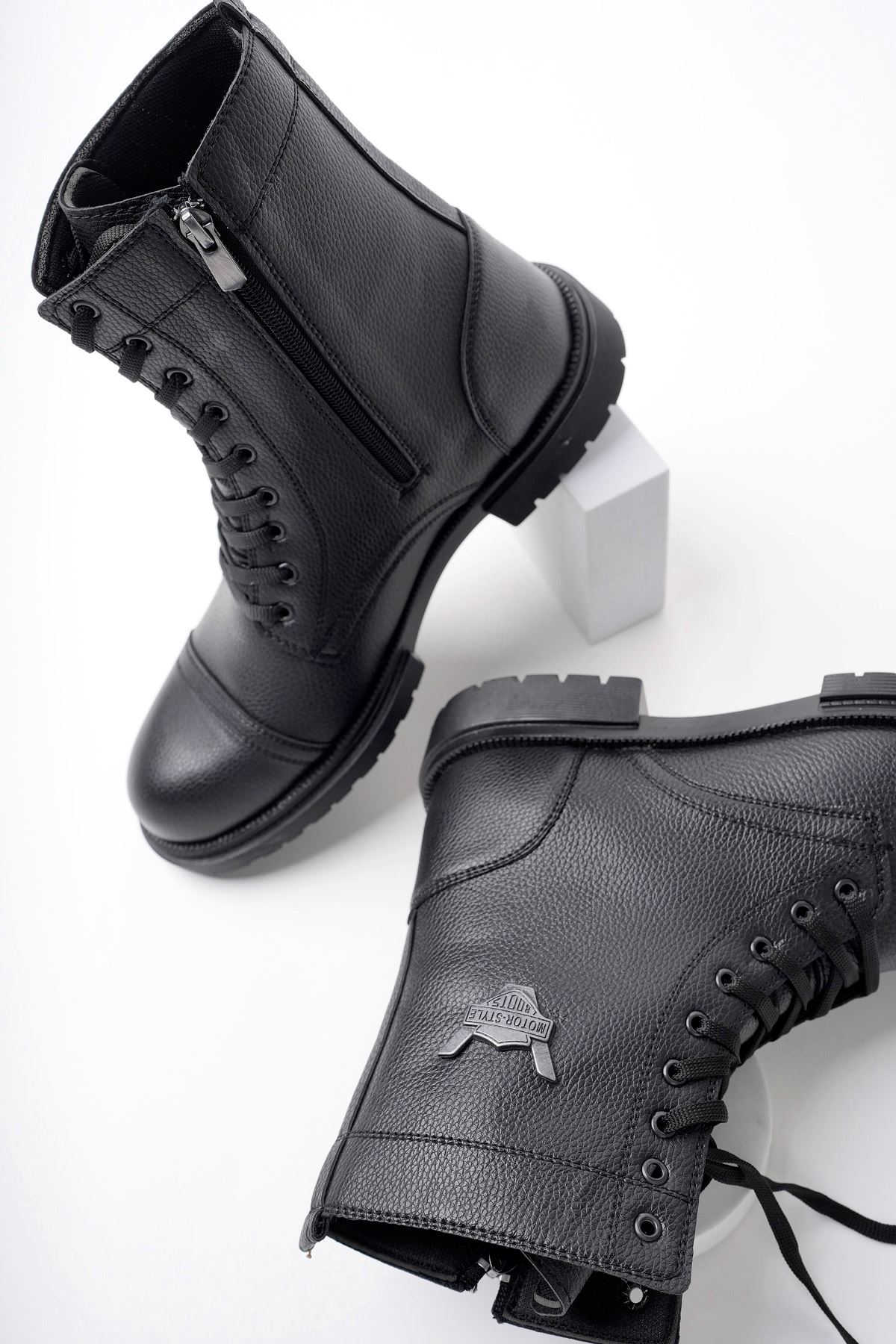 Freemax Su ve Soğuk Geçirmez Kauçuk Taban Kışlık Taban İçi Komple Kürklü Garantili Erkek Bot SİYAH