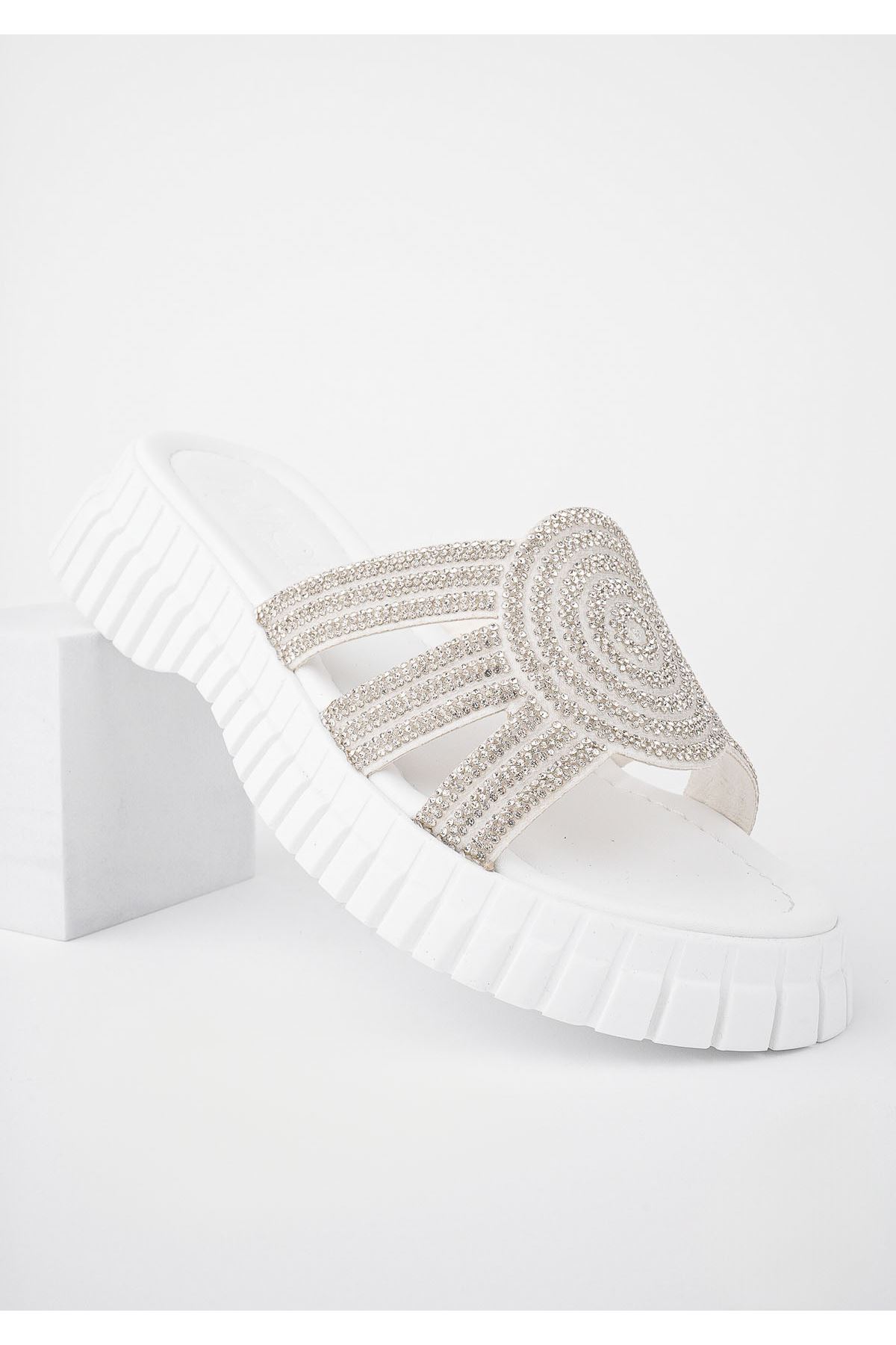 Freemax Kadın Terlik Taş Detaylı Garantili Abb.809 Beyaz