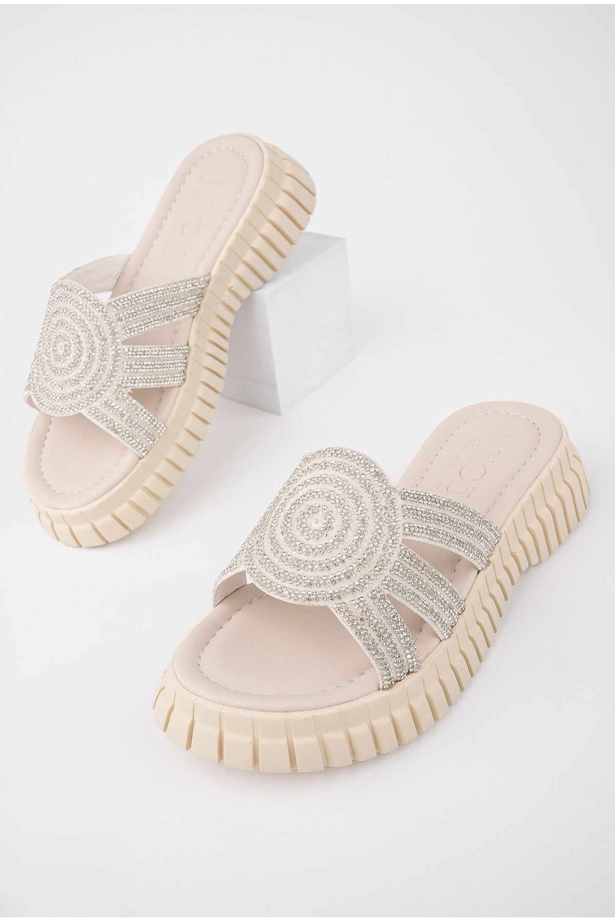 Freemax Kadın Terlik Taş Detaylı Garantili Abb.809 Ten