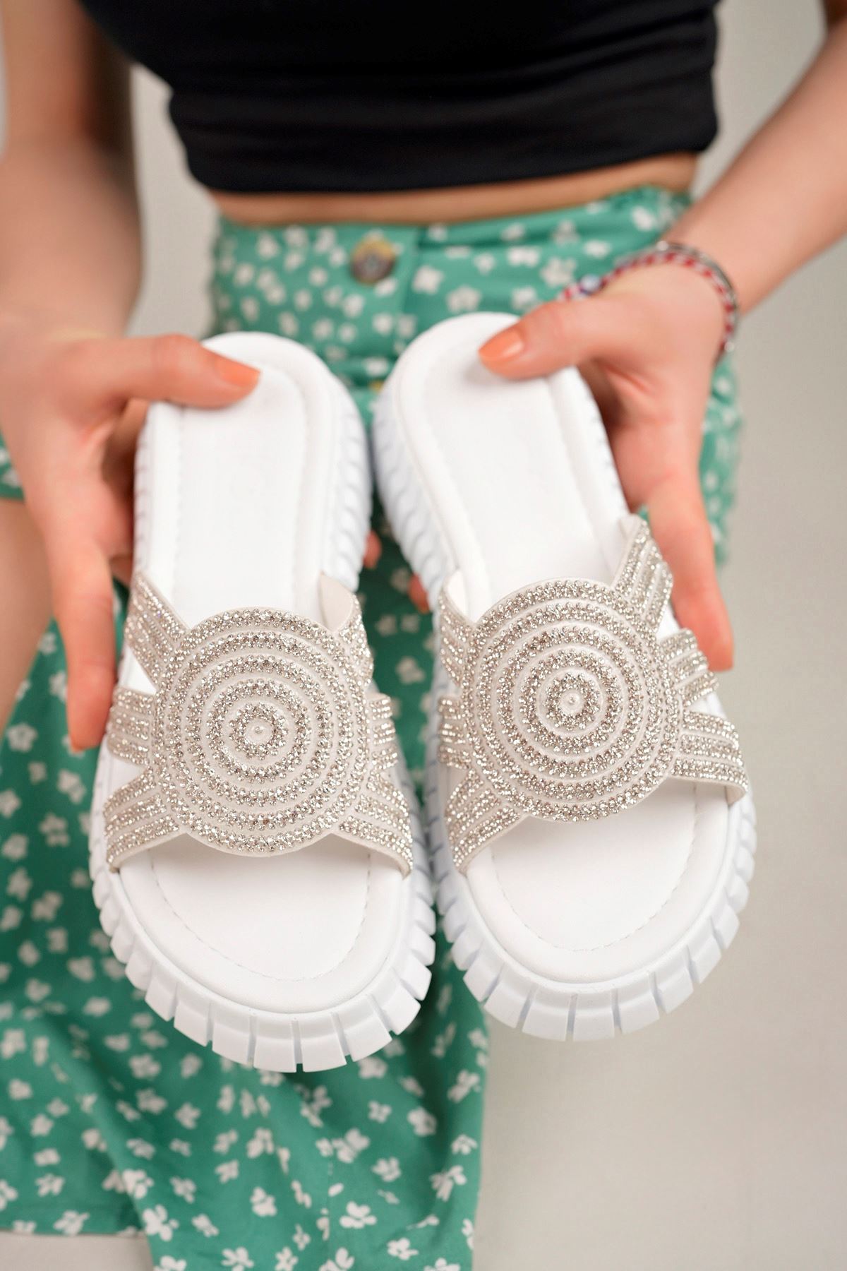 Freemax Kadın Terlik Taş Detaylı Garantili Abb.809 Beyaz