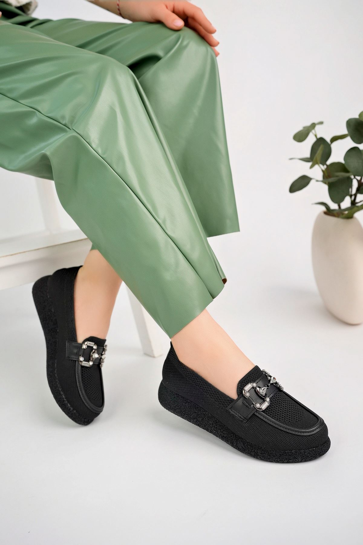 Freemax Kadın Anatomik Tasarım Taşlı Toka Dokuma Oxford Ayakkabı Abb.810 Siyah